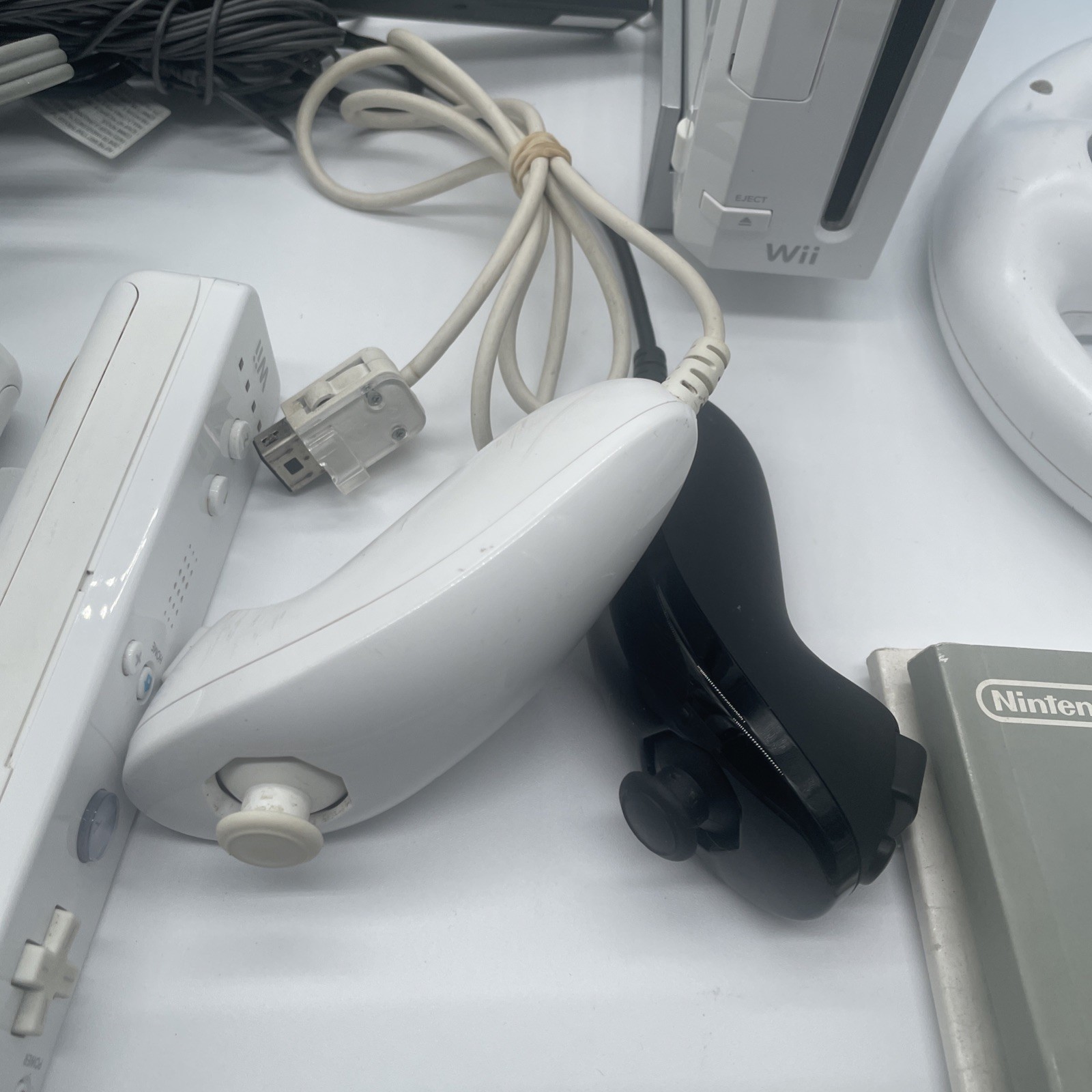 Wii Bundle 2 Controllers And Nunchucks – Includes Wii Sports Tested And Working!