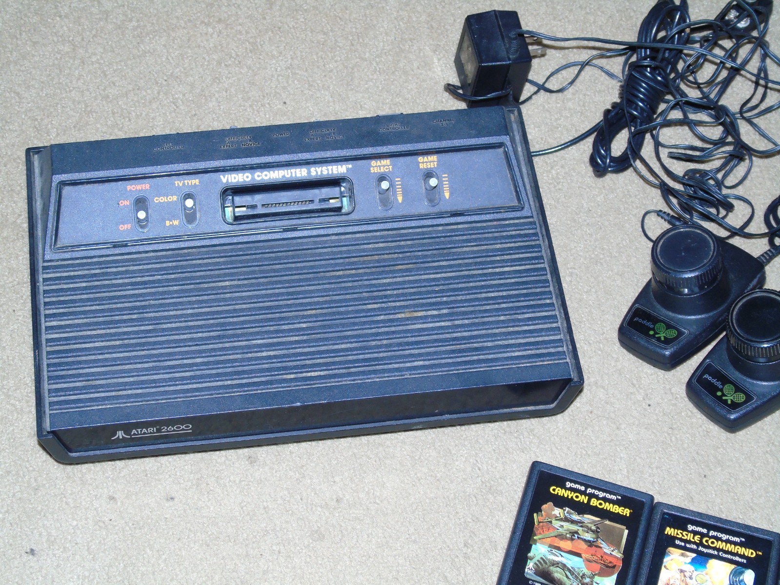 Vintage Atari 2600 Video Game Console Lot Games 28 games 4 Controllers Untested