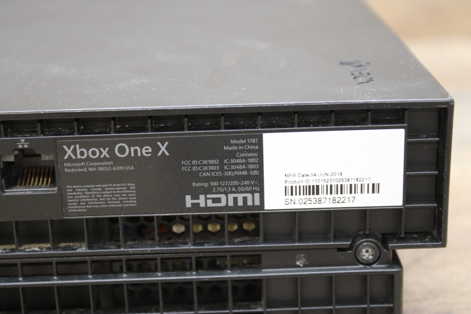 Microsoft Xbox One X 1TB Console only (Model 1787) Won’t Read Disc, For Parts