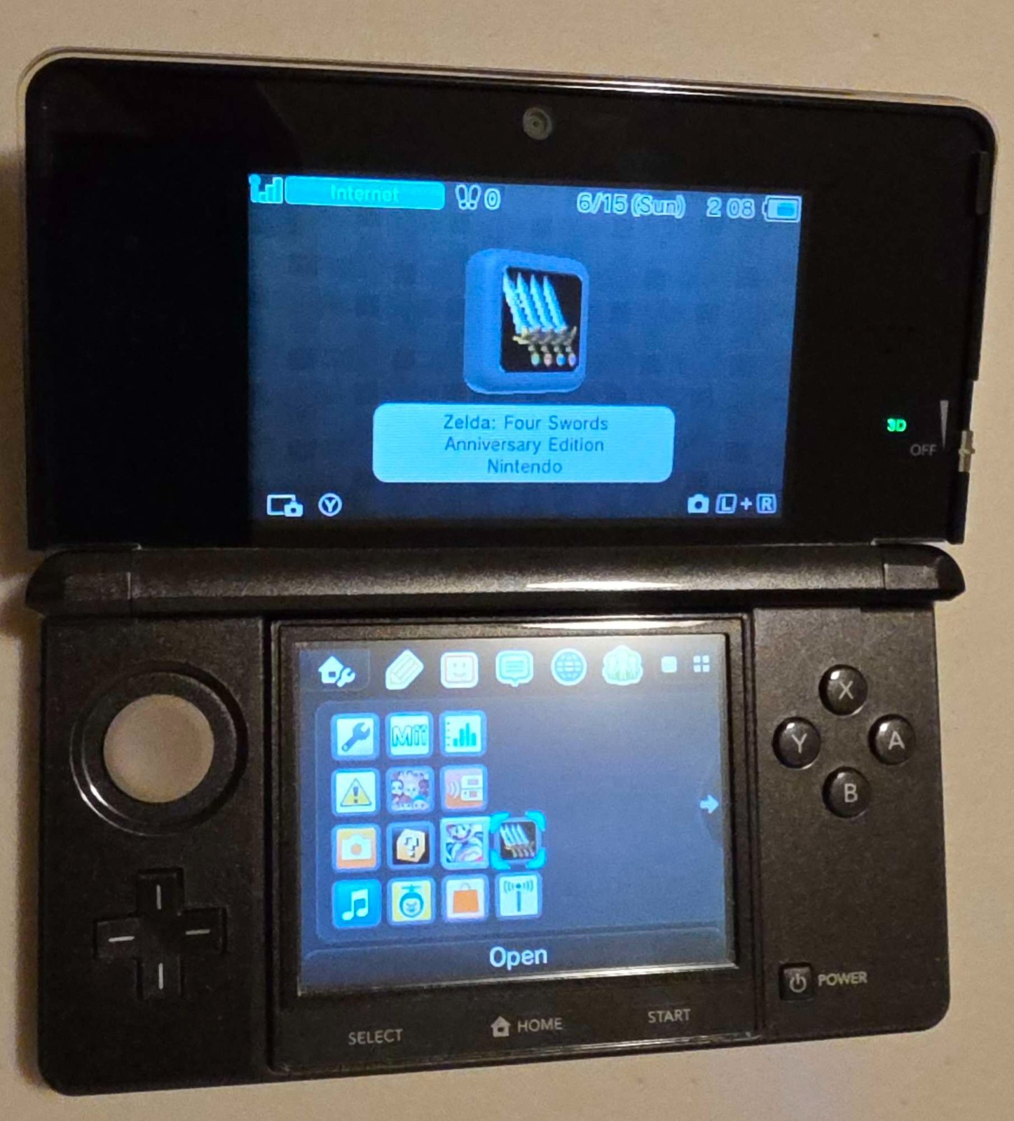 Nintendo 3DS Cosmo Black Bundle + 23 DS/3DS Games, Charger, SD Card – Tested