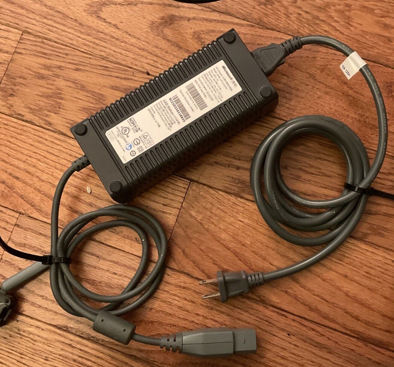 X Box 360 Console Bundle Power Remote USB Adapter Deck Jams When Removing CDs
