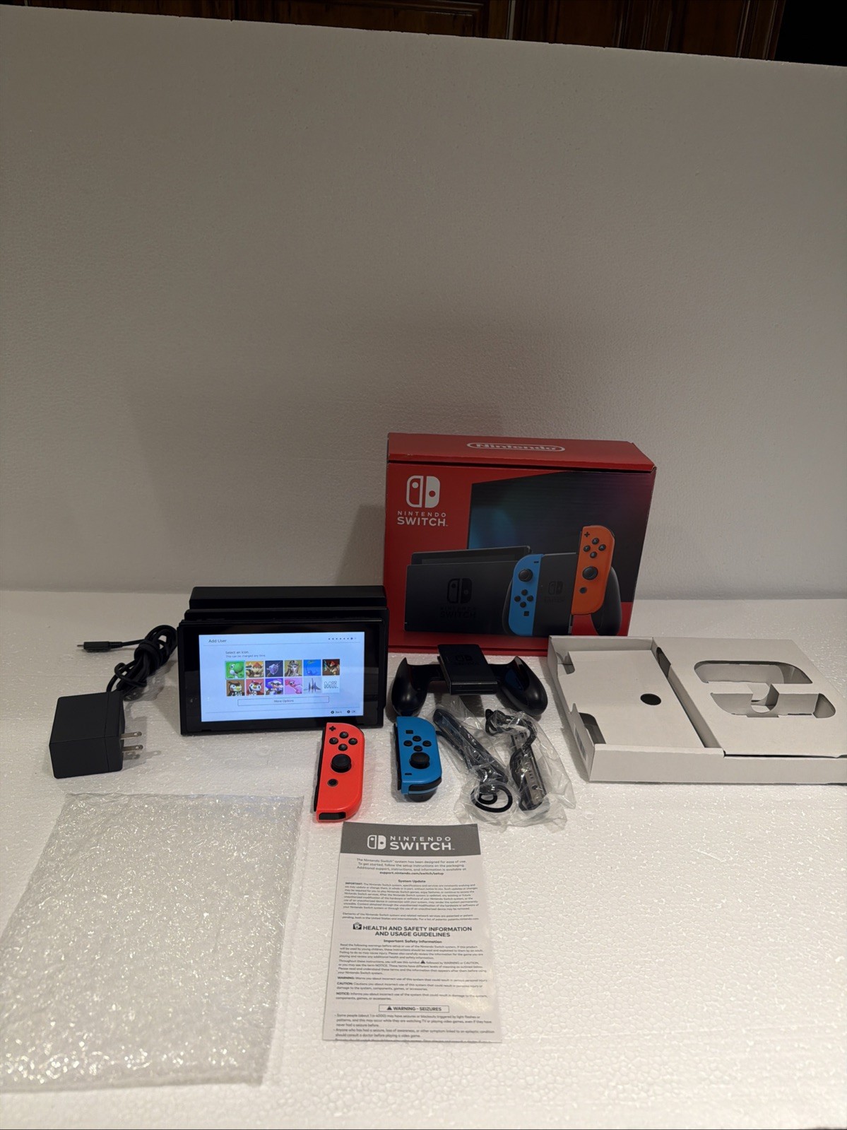 Nintendo Switch Console complete set HAC-001, HAC-001(-01)
