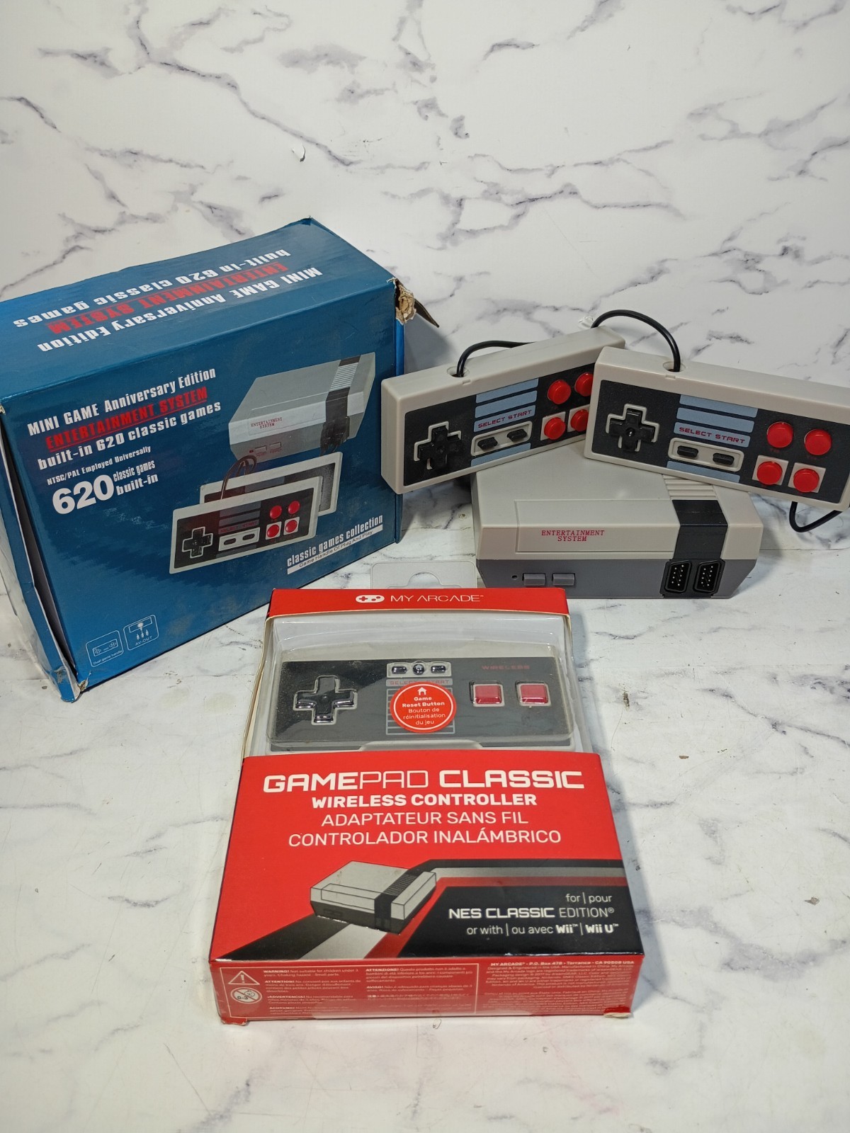 Retro Game Console 620 Built-In Games 2 Controllers AV Cable + Extra Controller