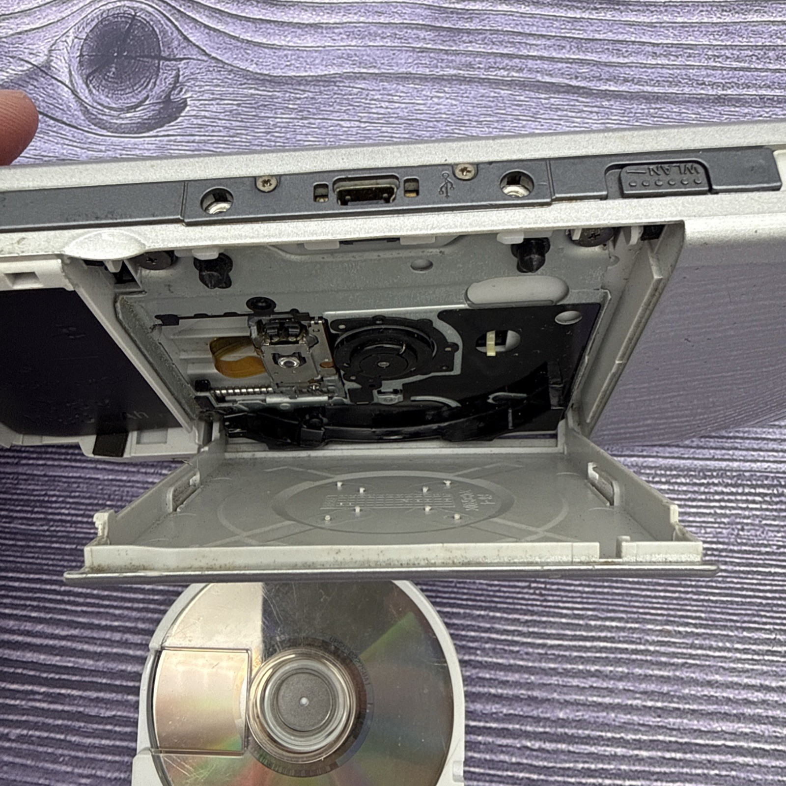 Sony PSP-2001 Slim Console – Silver – FOR PARTS OR REPAIR – UNTESTED- SEE PHOTOS