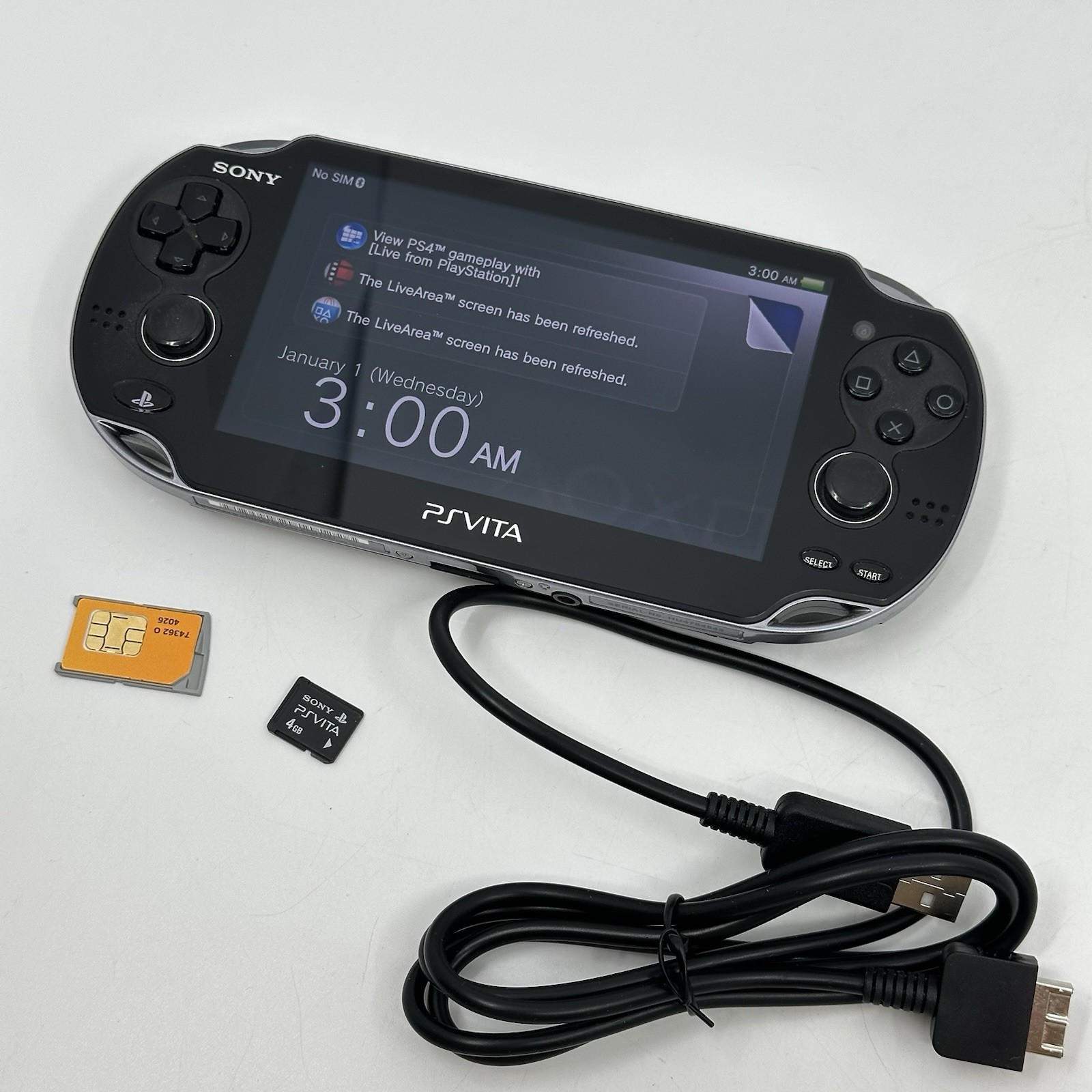 Sony Playstation PS Vita PCH-1101. 3G/WiFi. Console w/ 4gb Card Tested Working