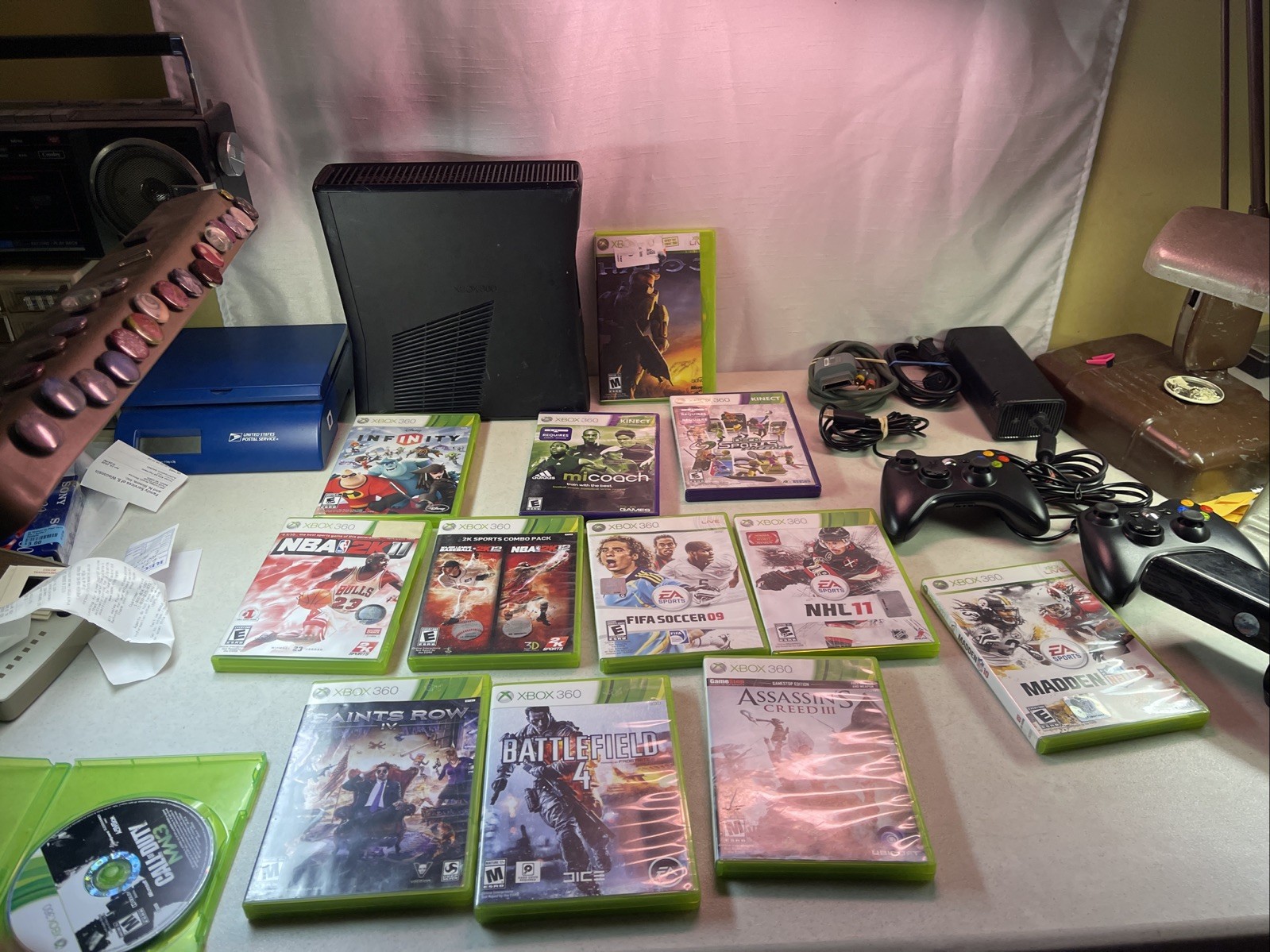 XBOX 360 S 250GB Console Bundle, 14 Games, 2 Controllers, OEM Power Brick Kinect