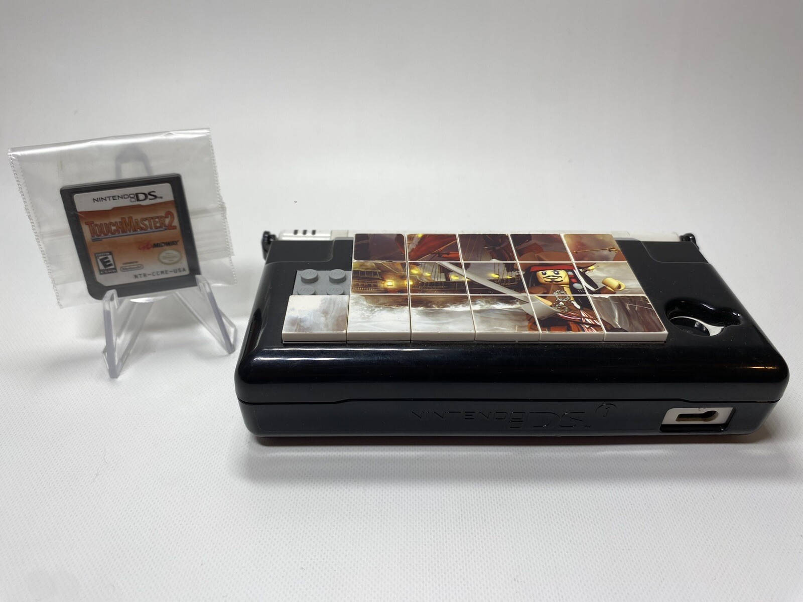 Nintendo DSi Handheld Console White No Power Adapter No SD Card No Stylus 2008