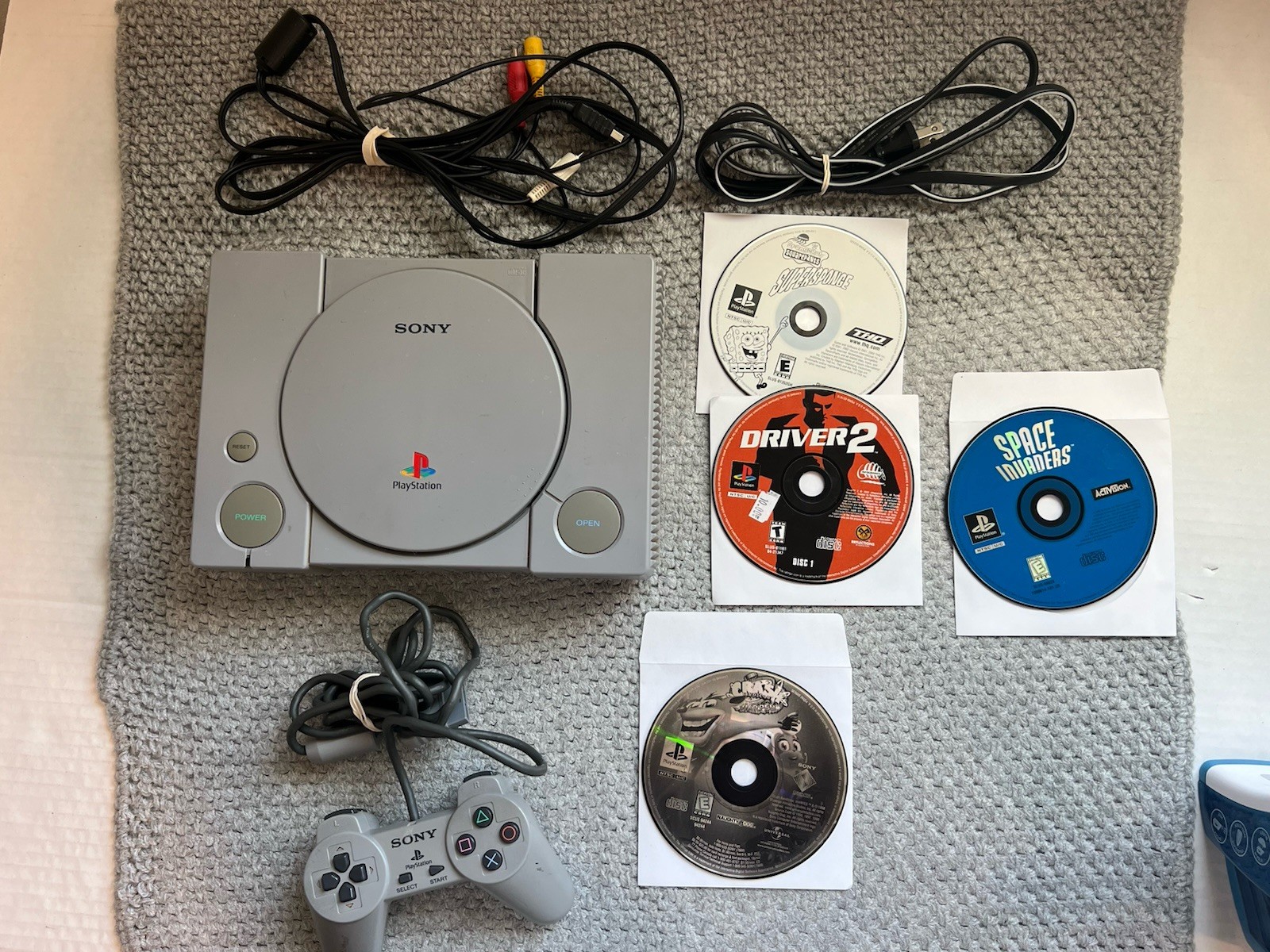 Sony PlayStation 1 Console Bundle SCPH-5501 PS1 4 Games Controller Clean OEM