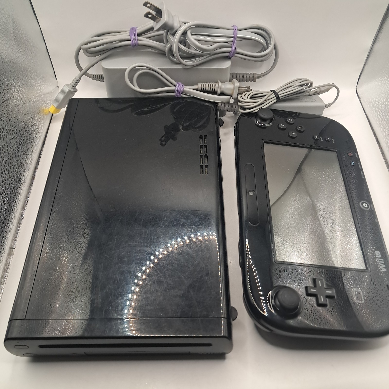 Nintendo Wii U Deluxe 32GB Black Console Tablet – For Parts Or Repair *FREEZING*