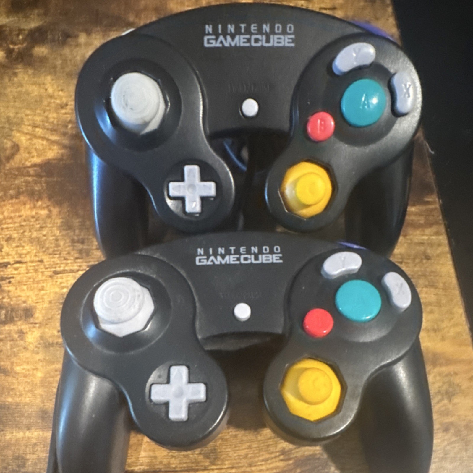 Nintendo GameCube DOL-101 Black/Silver Bundle 2 Controllers, Cables