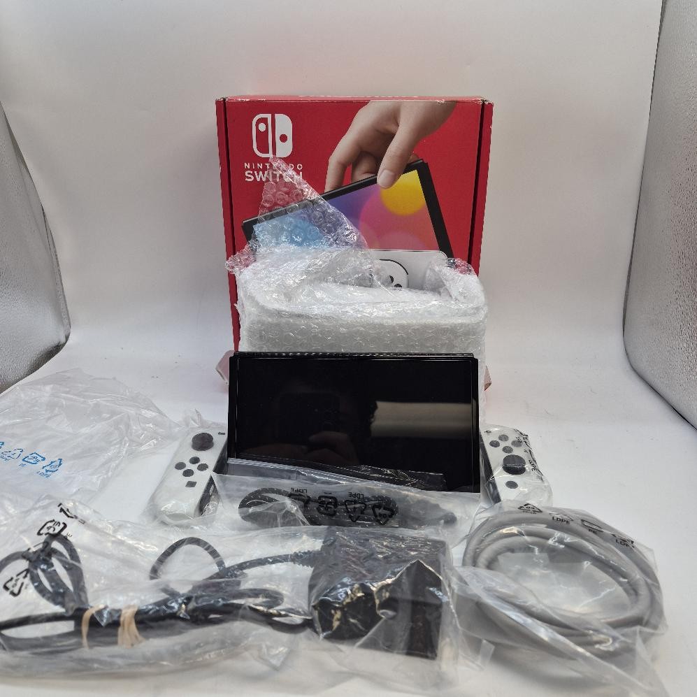 Nintendo Switch OLED 64GB Hybrid Game Console White Complete CIB (GO1069255)