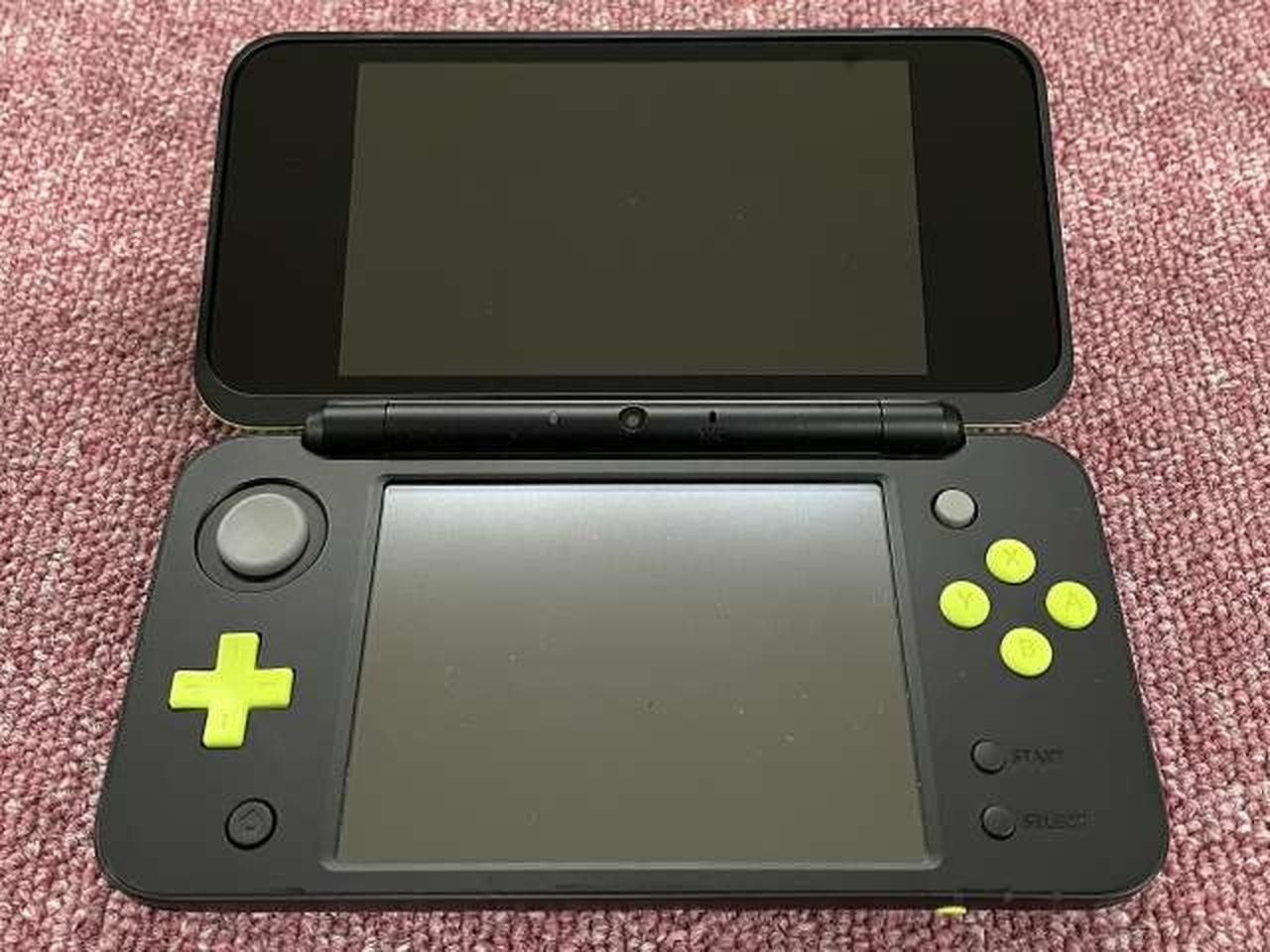Nintendo New 2DS LL JAN-001 Console From Japan A1930
