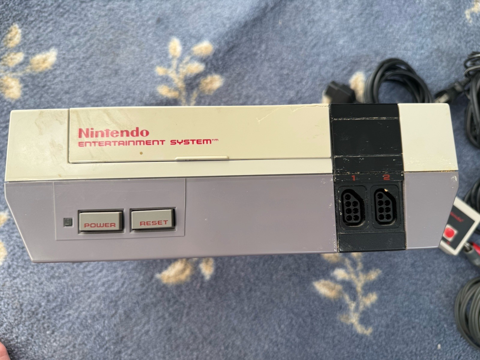 Nintendo NES Gray Video Game Console