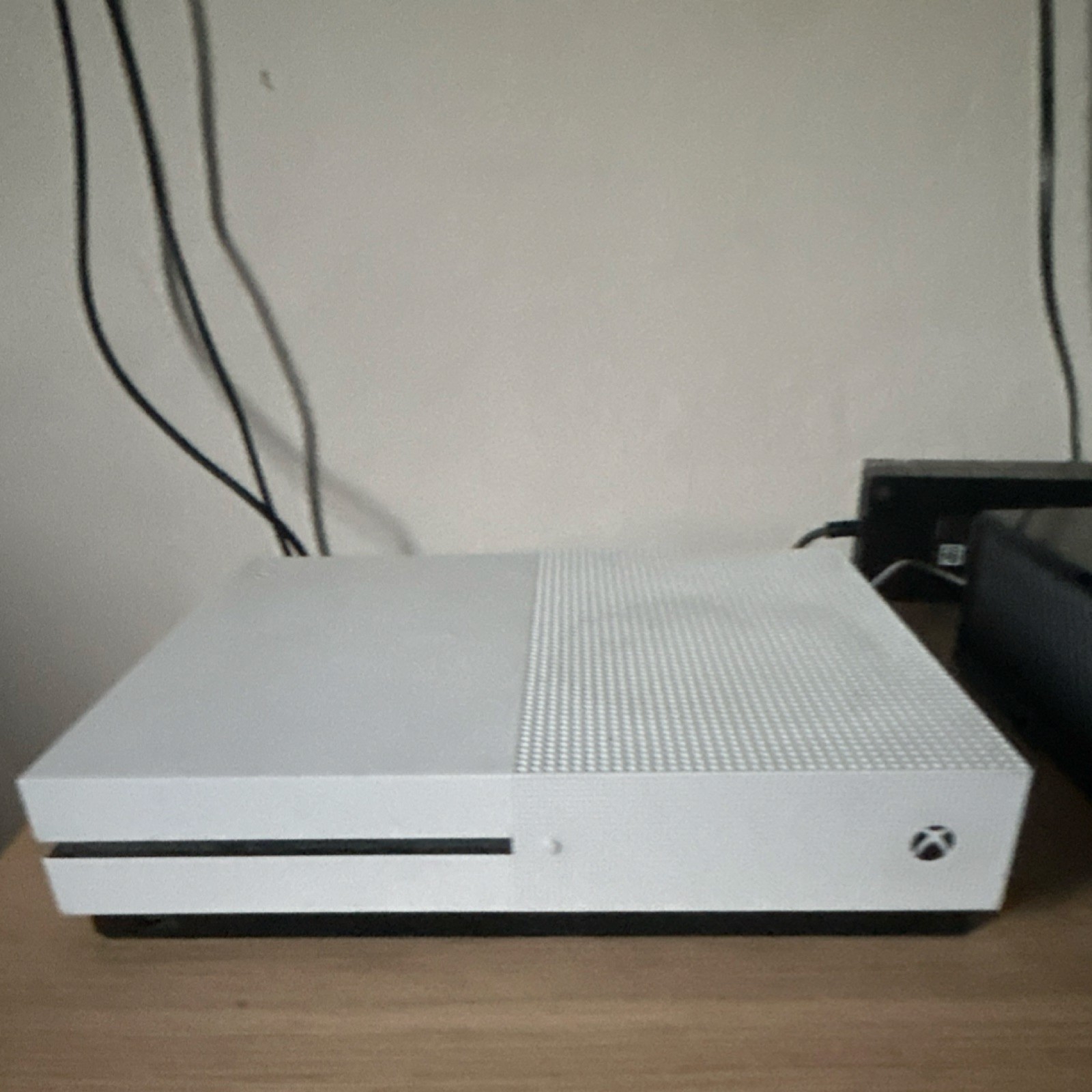 Microsoft Xbox One S White Home Console Wi-Fi Blu-Ray HDMI Ethernet USB-A