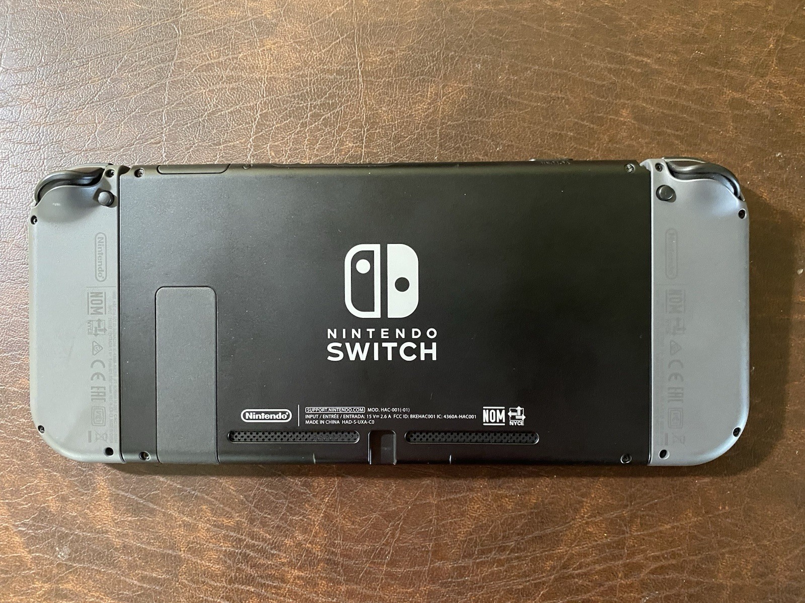 Nintendo Switch 32 GB Gray Joy-Con Console + 4 Games and Accessories