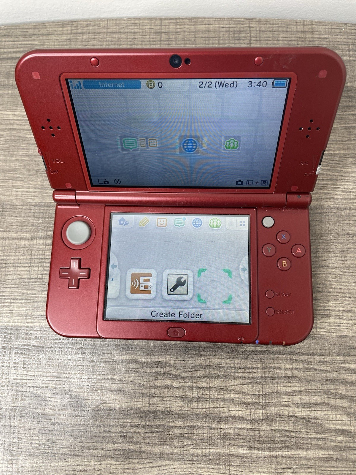 “NEW” NINTENDO 3DS XL METALLIC RED (RED-001) HANDHELD CONSOLE- USED.