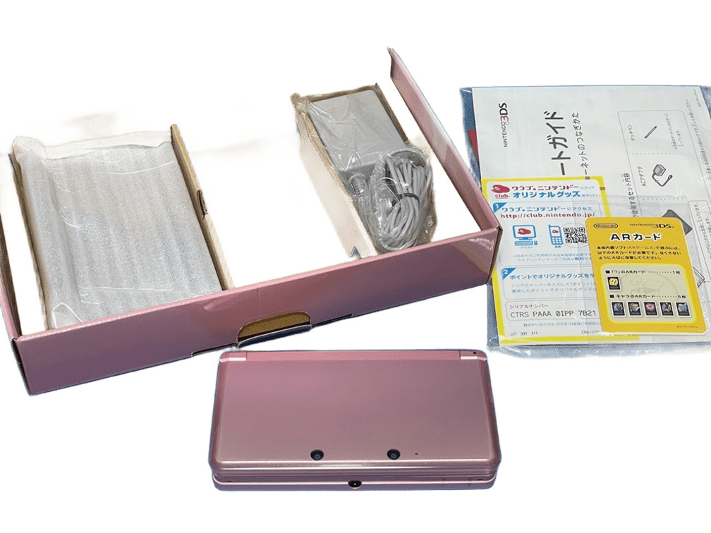 Nintendo 3DS Misty Pink Game Console Stylus Excellent w/Charger BOX