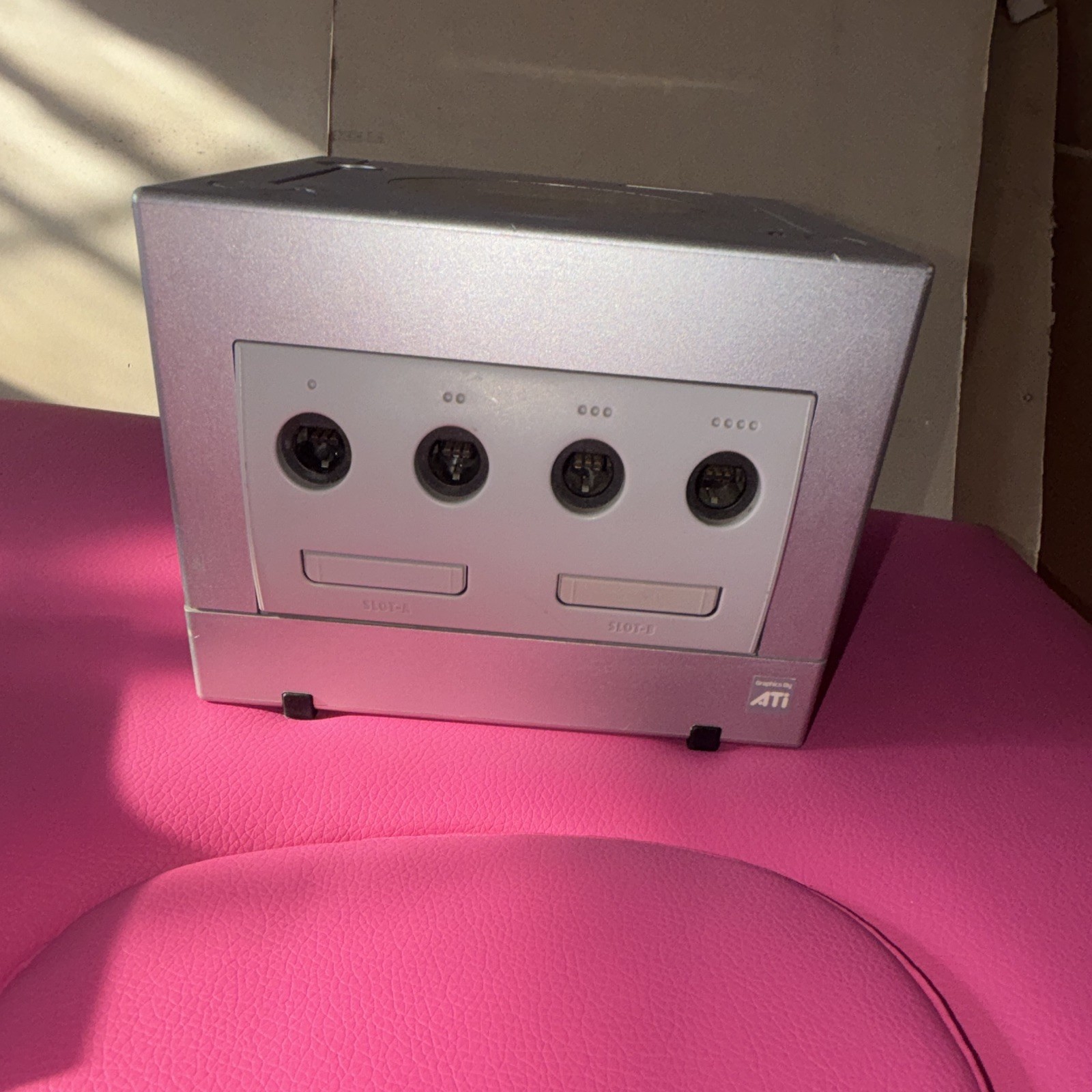 Nintendo GameCube Console Silver NTSC-U/C DOL-001 ATI Graphics 2001