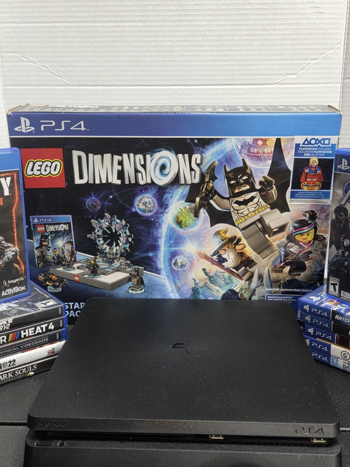 PlayStation 4 Console Bundle 500GB-2 Controllers-12 Games