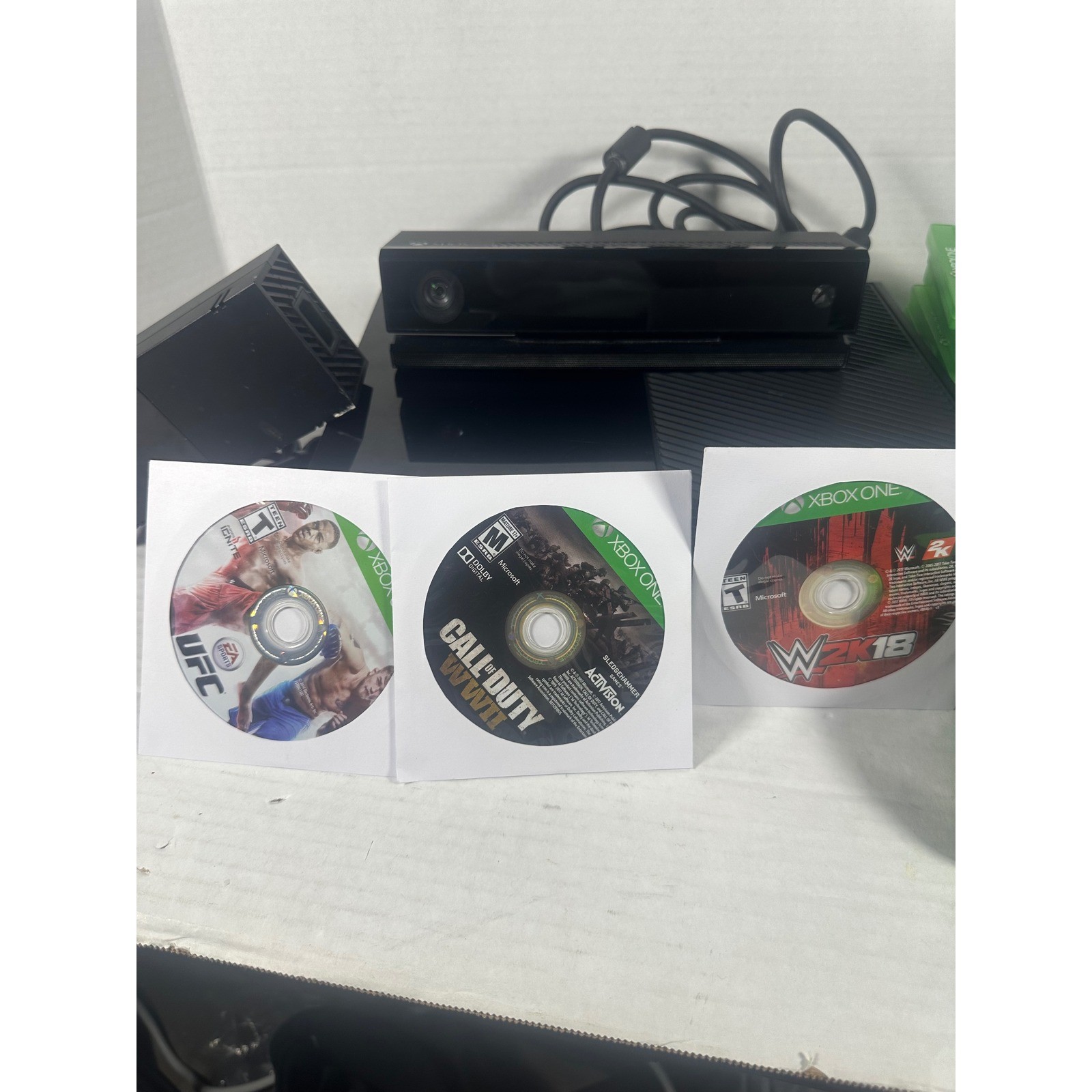 Microsoft Xbox 1 500GB Black Console Bundle Kinect 2 Controllers 11 Games GTA V