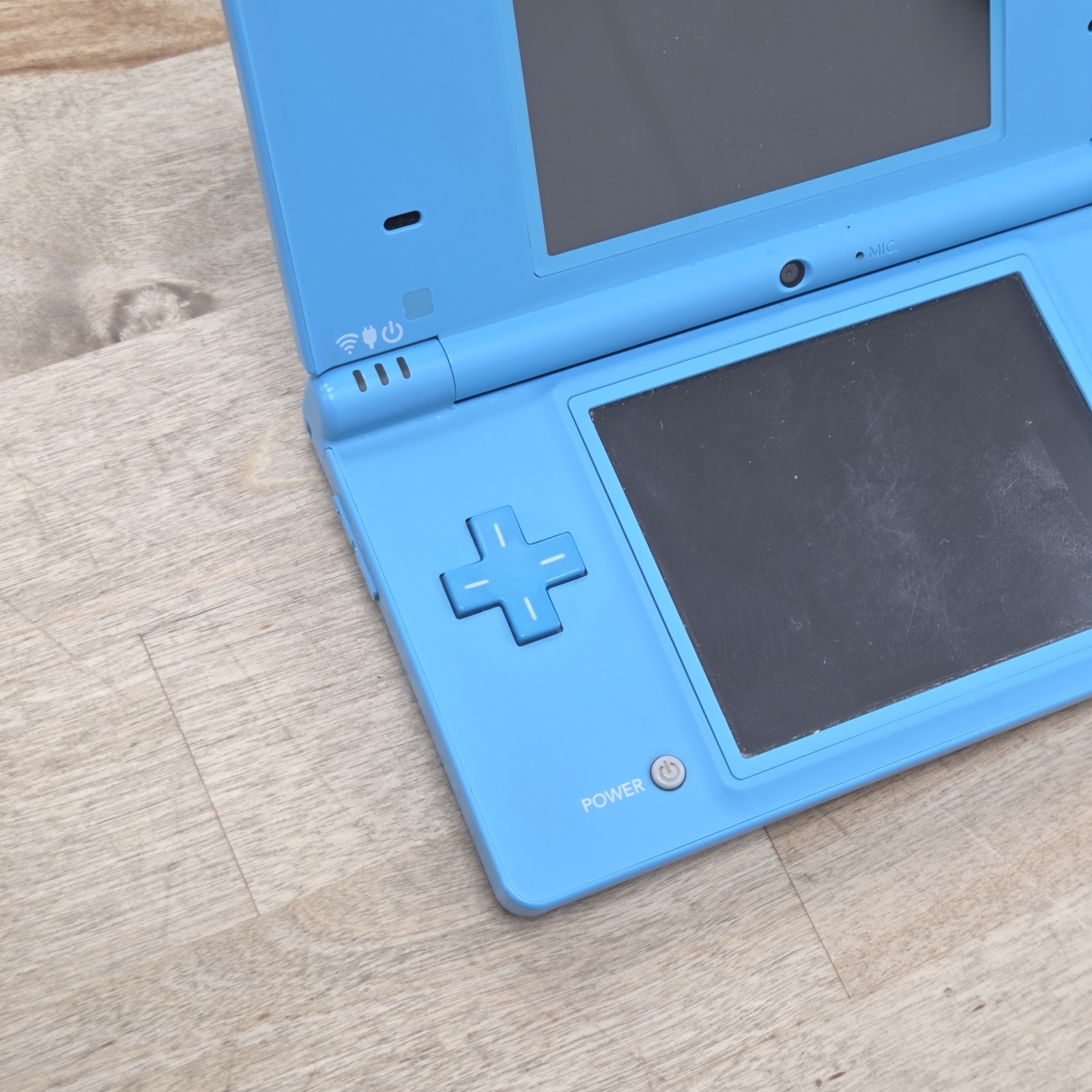 Nintendo DSi Handheld Video Game Console Light Blue TWL-001 (USA) W/ 4 Game LOT