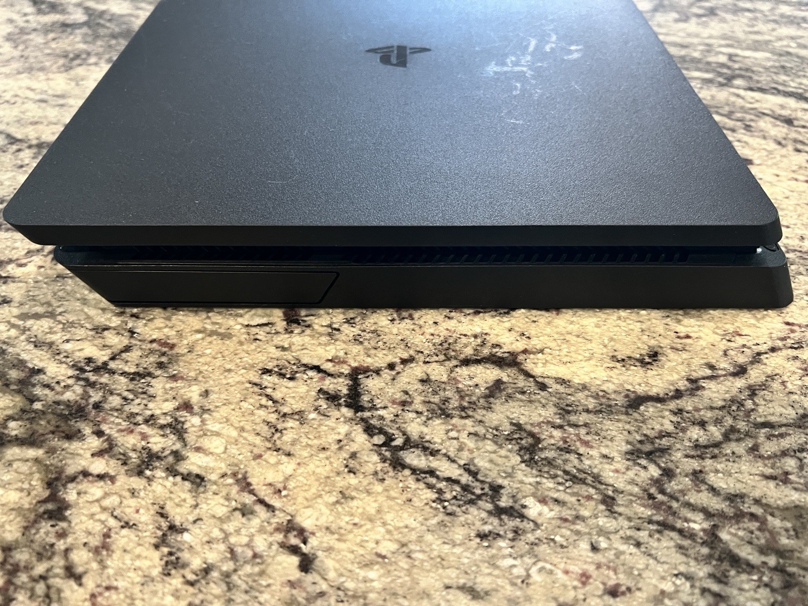 Sony PlayStation 4 PS4 Slim 1TB Black CUH-2115B Bundle Controller Game Cords