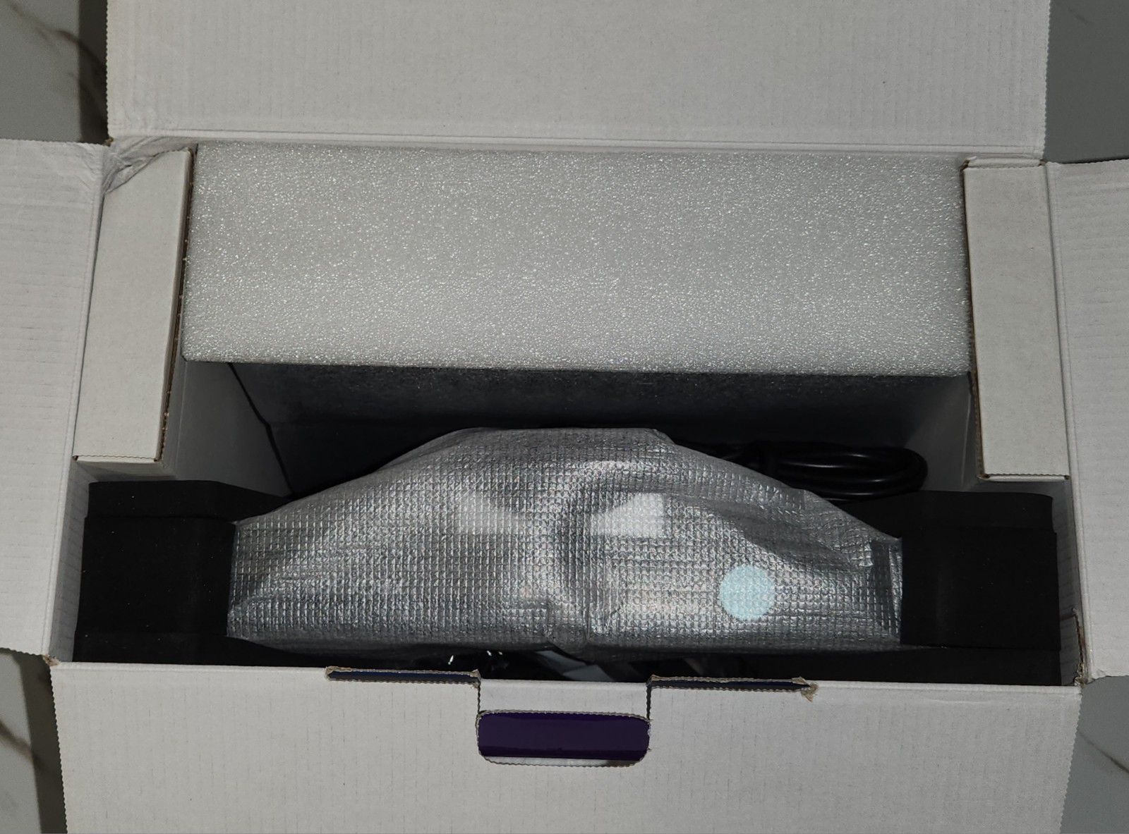 Microsoft XBOX 360 Disneyland Kinect Holiday System Bundle 4gb Brand New In Box