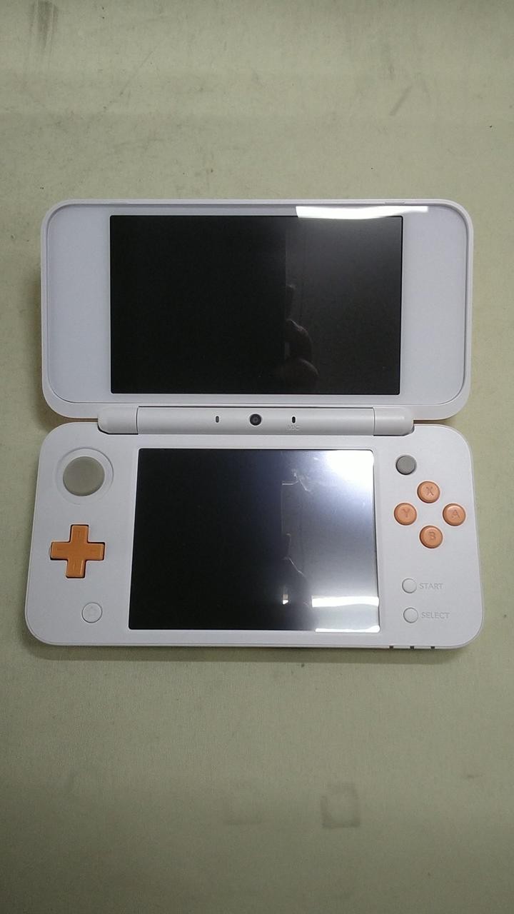 Nintendo New 2DS LL JAN-001 Handheld Console White Orange Japan Import