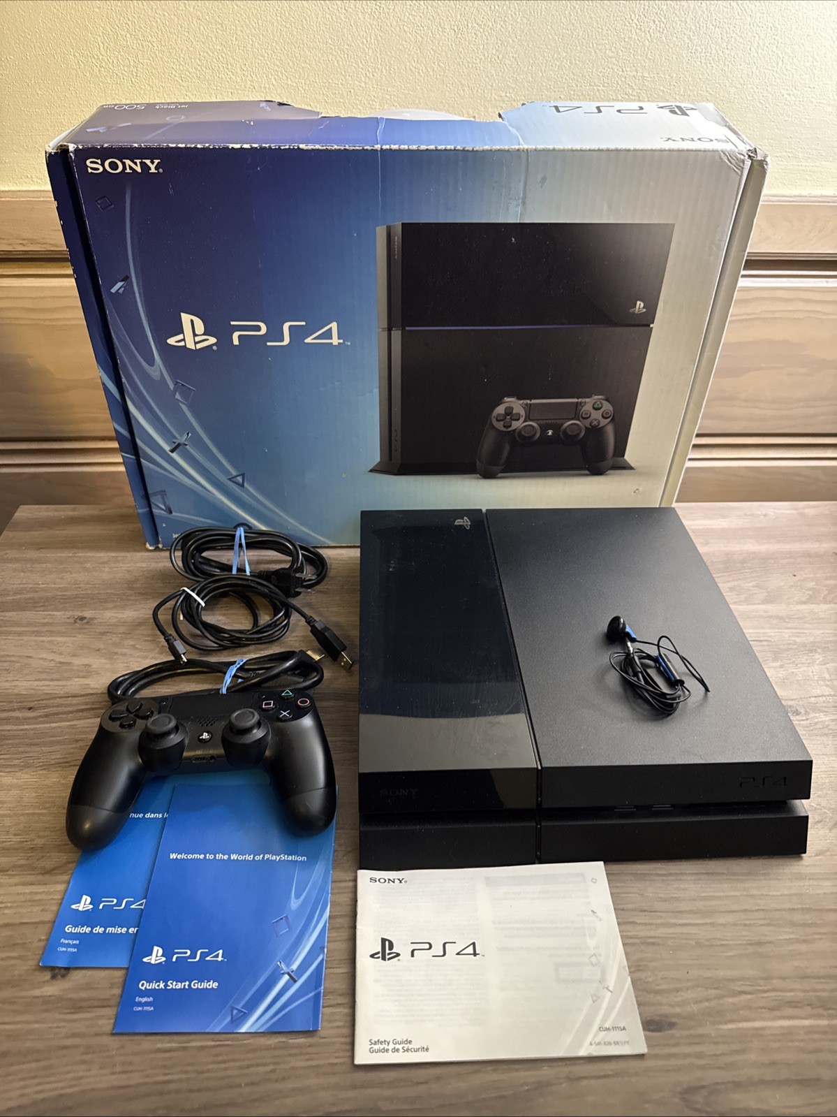 SONY Playstation 4 PS4 Jet Black Console 500GB CUH-1115A Firmware 1.75 In Box