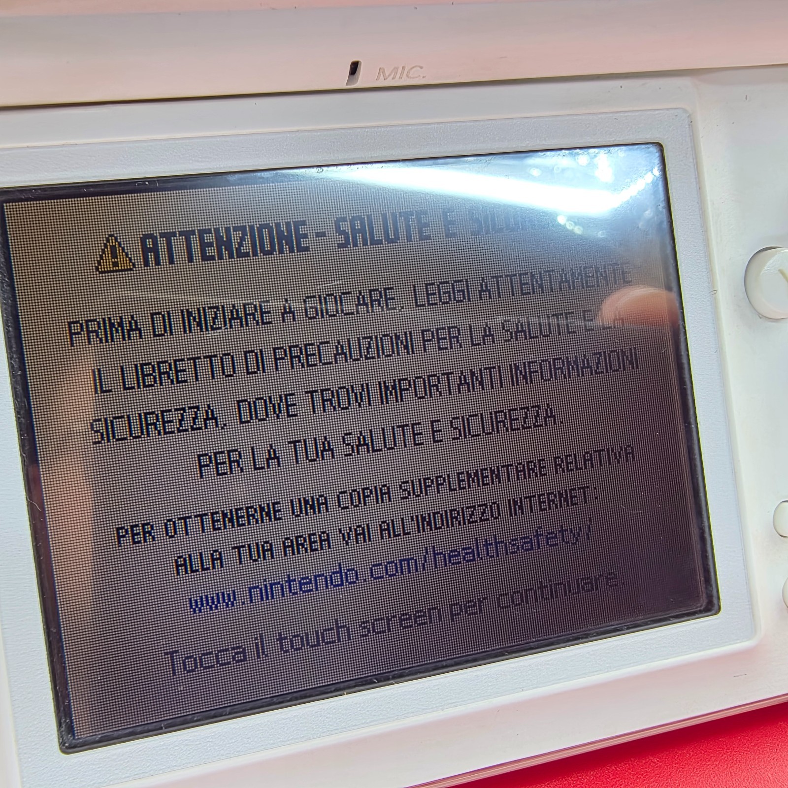 Nintendo DS Lite Handheld Console – White – COMPLETE