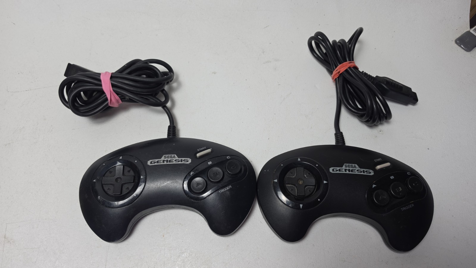 SEGA 32x w/ Genesis Model 2 Combo, 2 Controllers, All Wires Tested Works