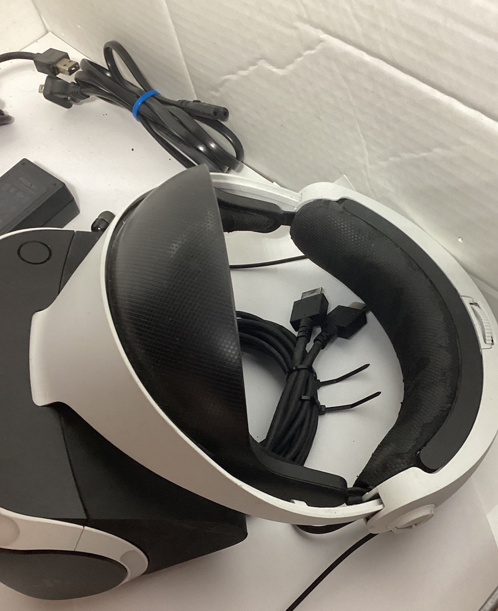 Sony PlayStation VR 1 PS4 Virtual Reality Headset W/ Camera And Wand