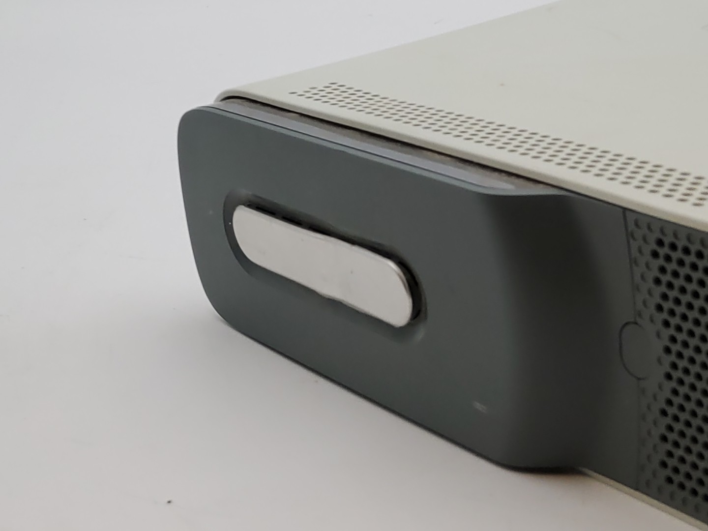 Microsoft Xbox 360 Game Console w 20 GB Hard Drive (Power & Aux Cord