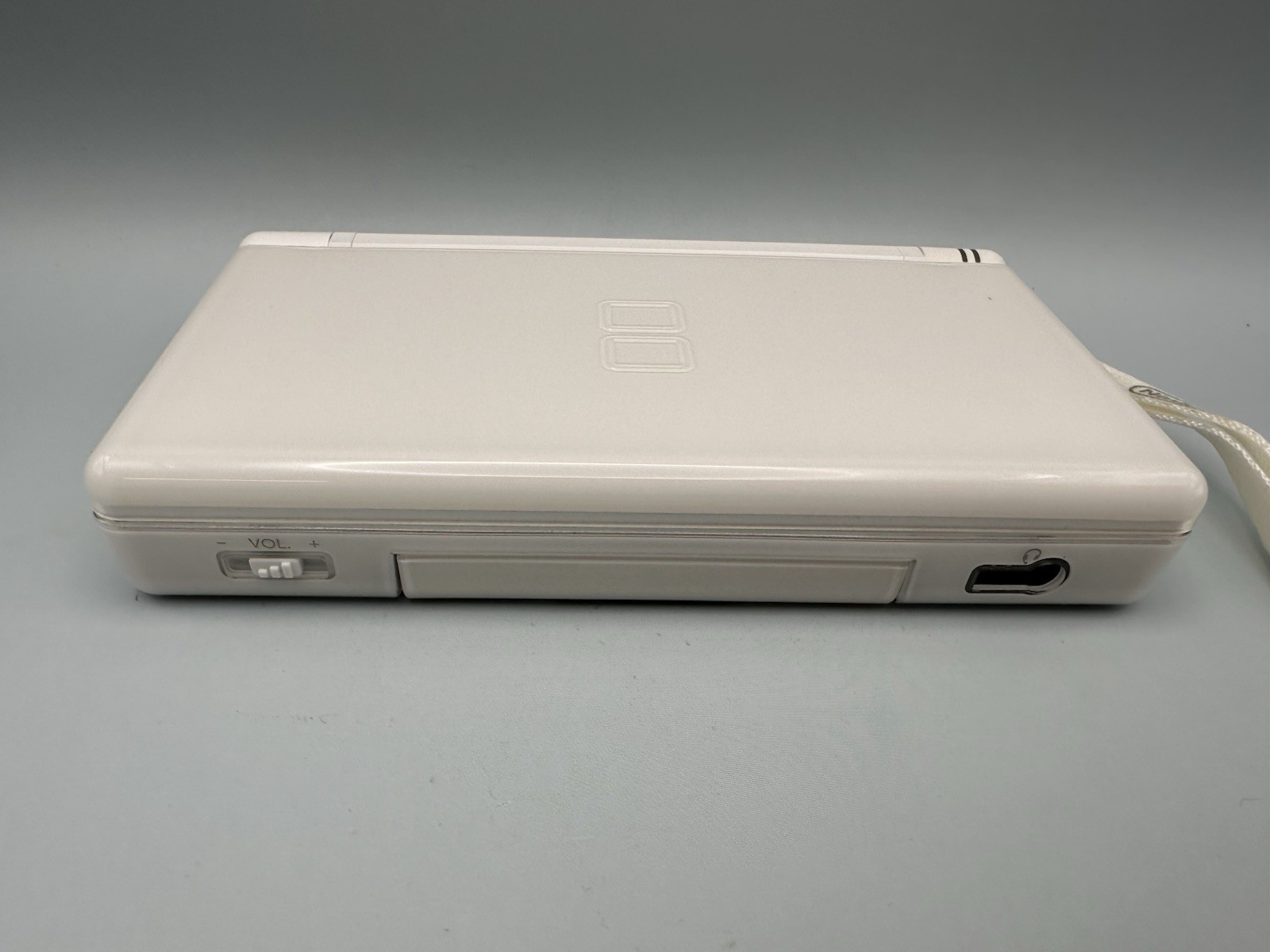 Polar White Nintendo DS Lite Console USG-001 with charger