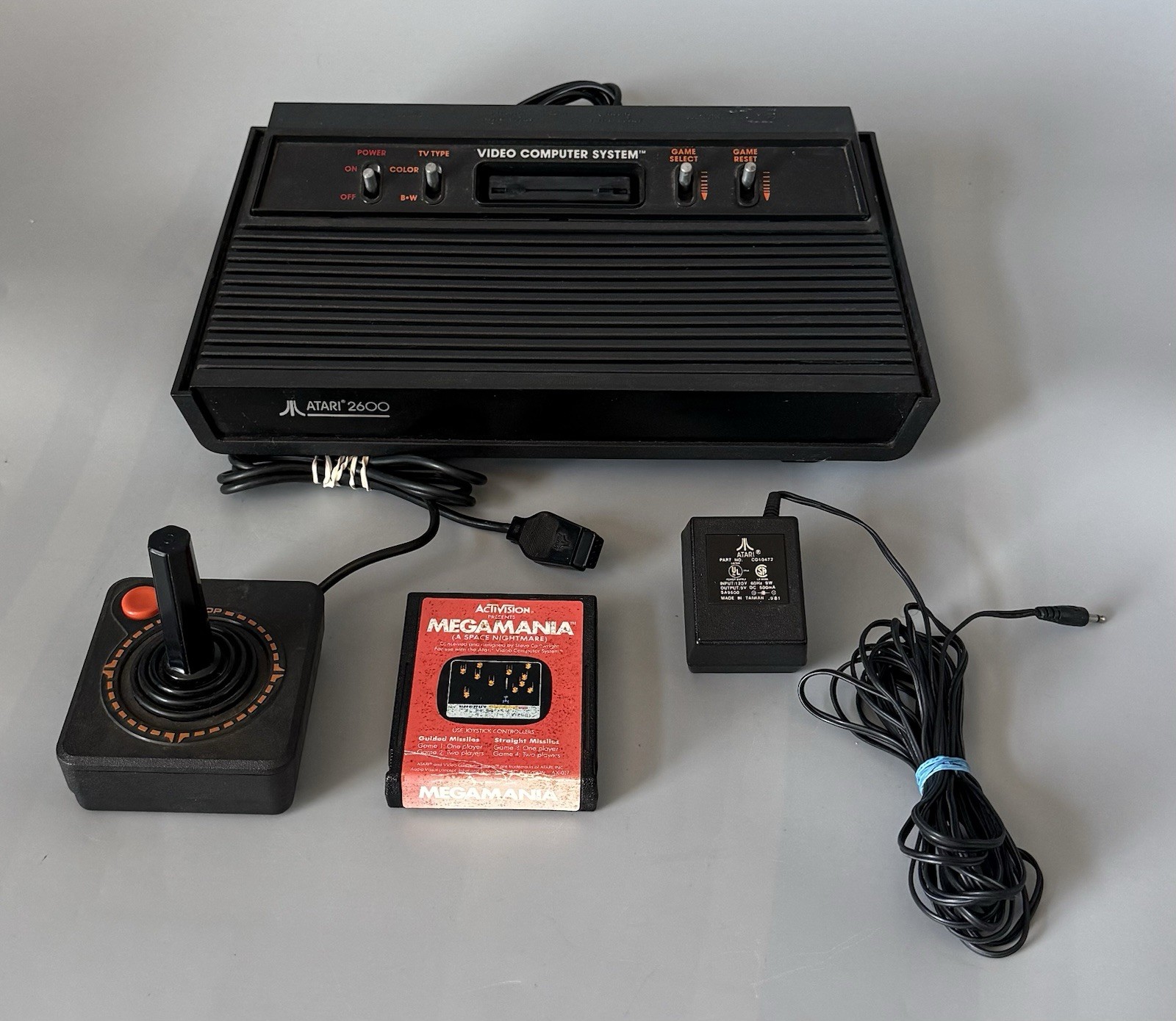 Atari 2600 4-Switch Darth Vader Console — Tested/Working w/ Accessories