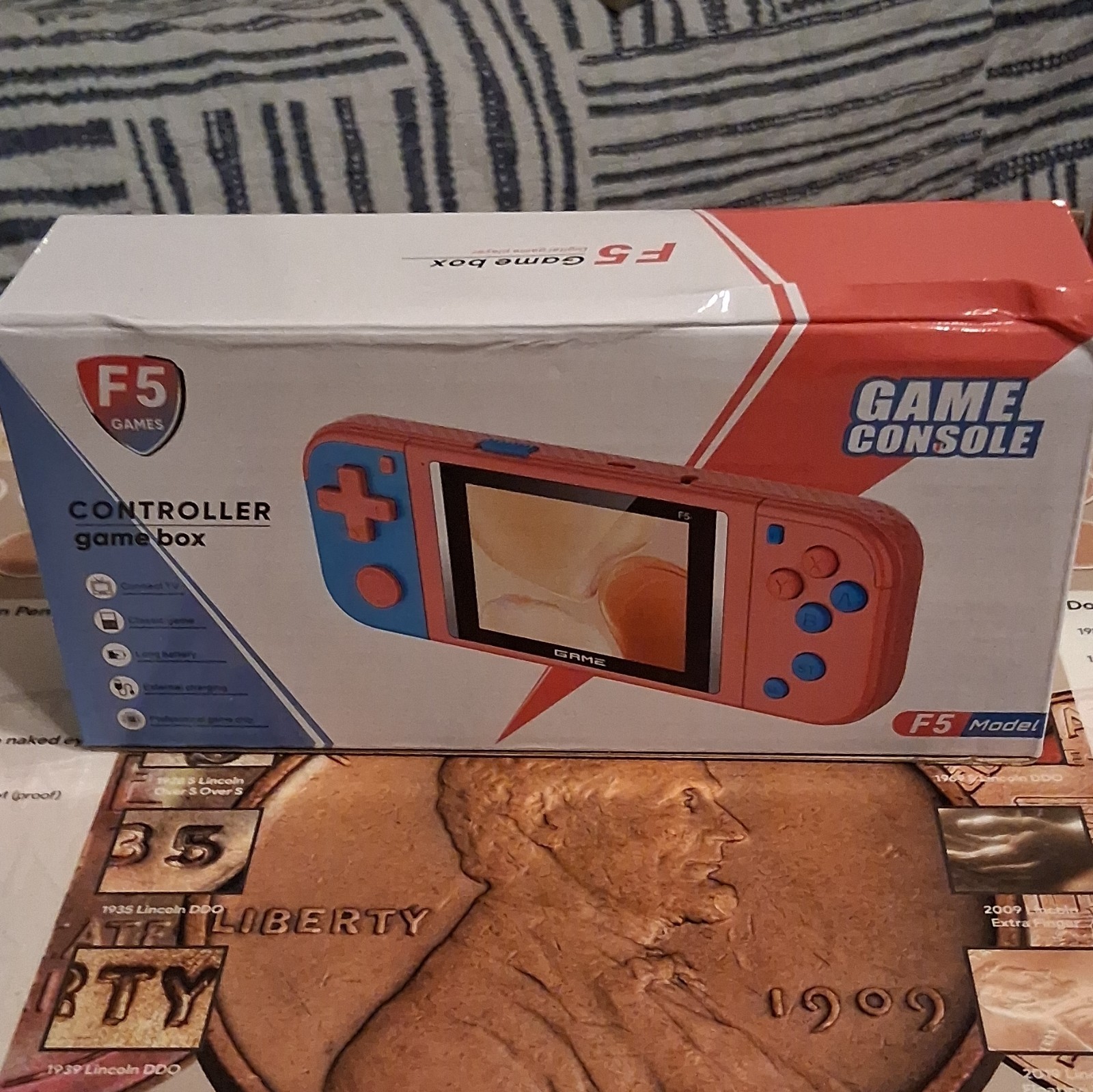 F5 F5 Game box Handheld Game Console, Built-In Games, Recharge Battery, Red/Blue