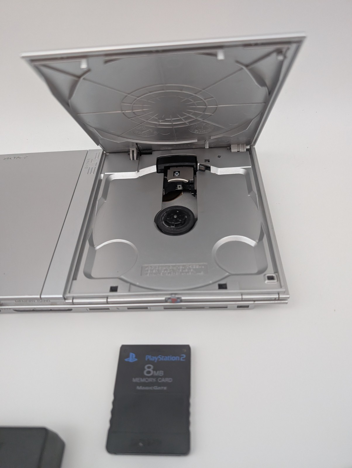 Sony PS2 Slim SCPH-79001 Silver Console Bundle New Laser Disc Spindle Authentic