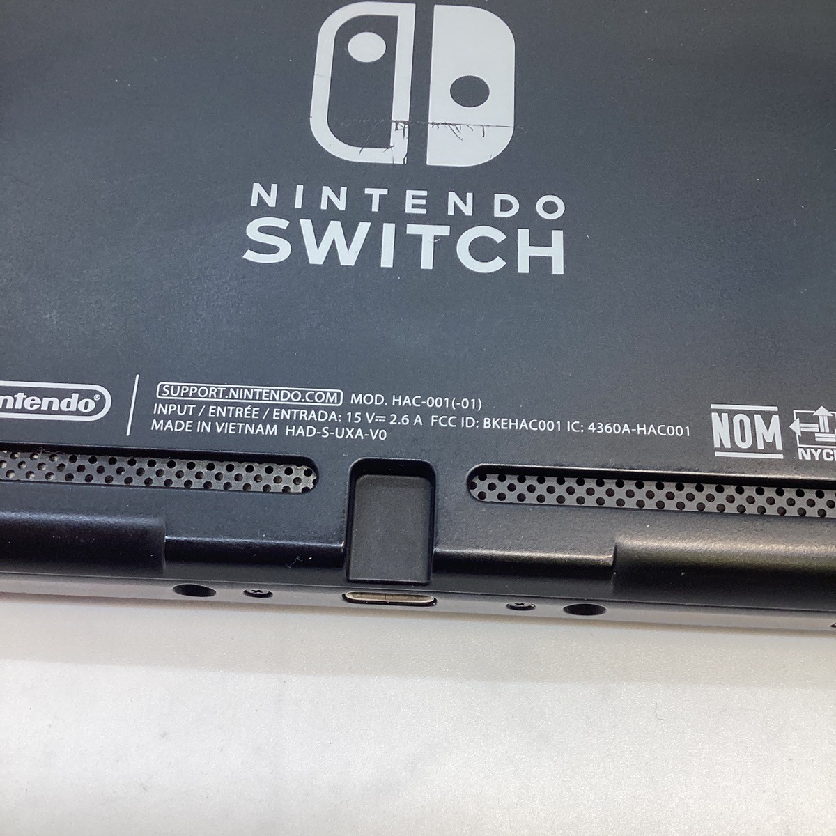 Nintendo Switch Console 32GB Neon Red & Neon Blue Joy-Cons Tested (GO1068897)