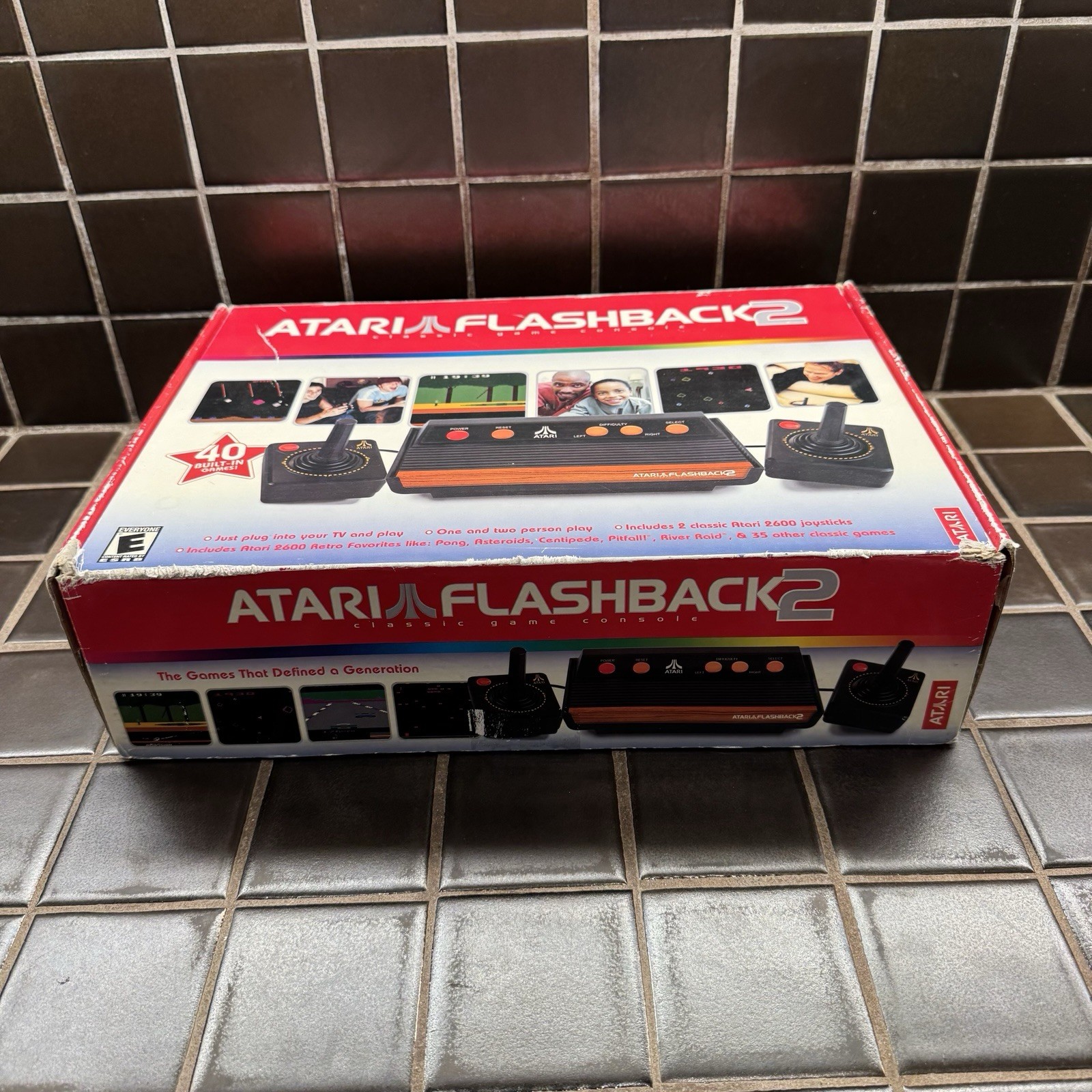 Atari Flashback 2 Classic Game Console 40 Built In Games w/ 2 Controllers Works