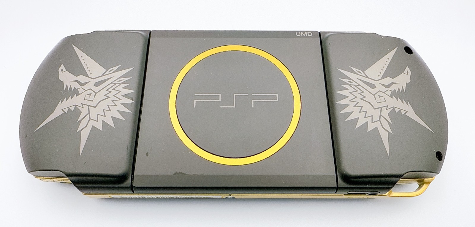 Sony PSP-3000 Console Monster Hunter 3rd Limited Region Free w/4GB – Excellent