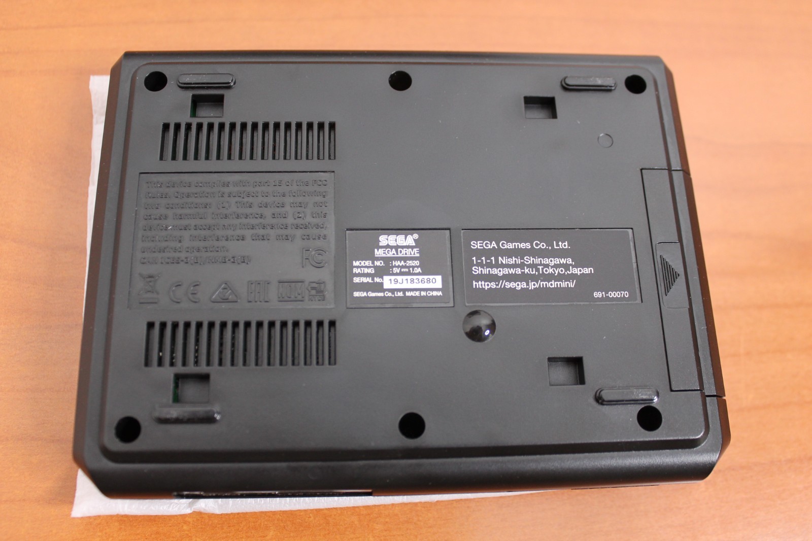 SEGA MEGADRIVE MINI JAP boxed