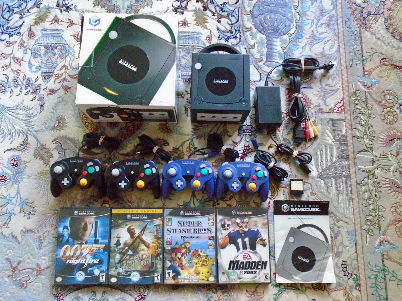 ONE OWNER GameCube console DOL-101 w/4 controllers super smash bros Nintendo USA