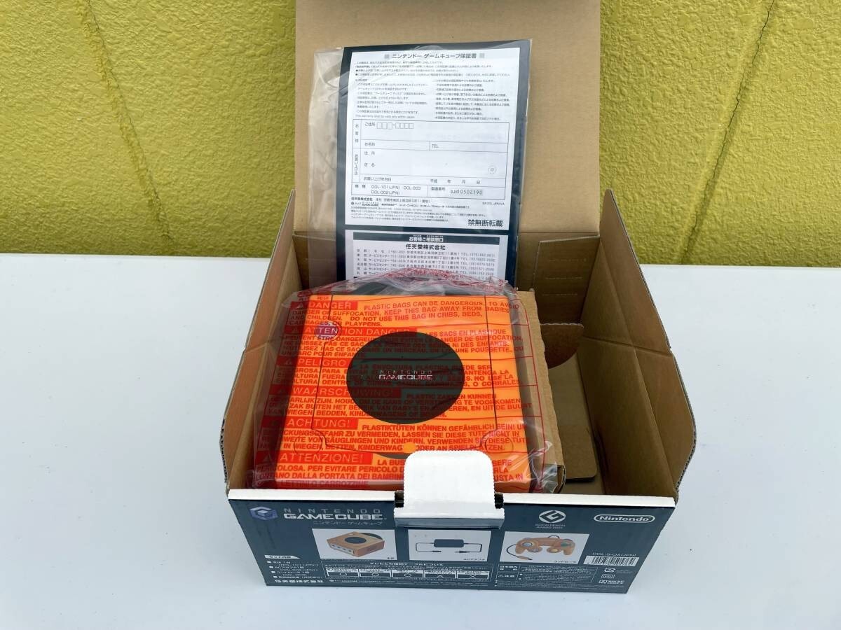 New NINTENDO Gamecube Orange Console System Body Only DOL-101 Free Ship Japan