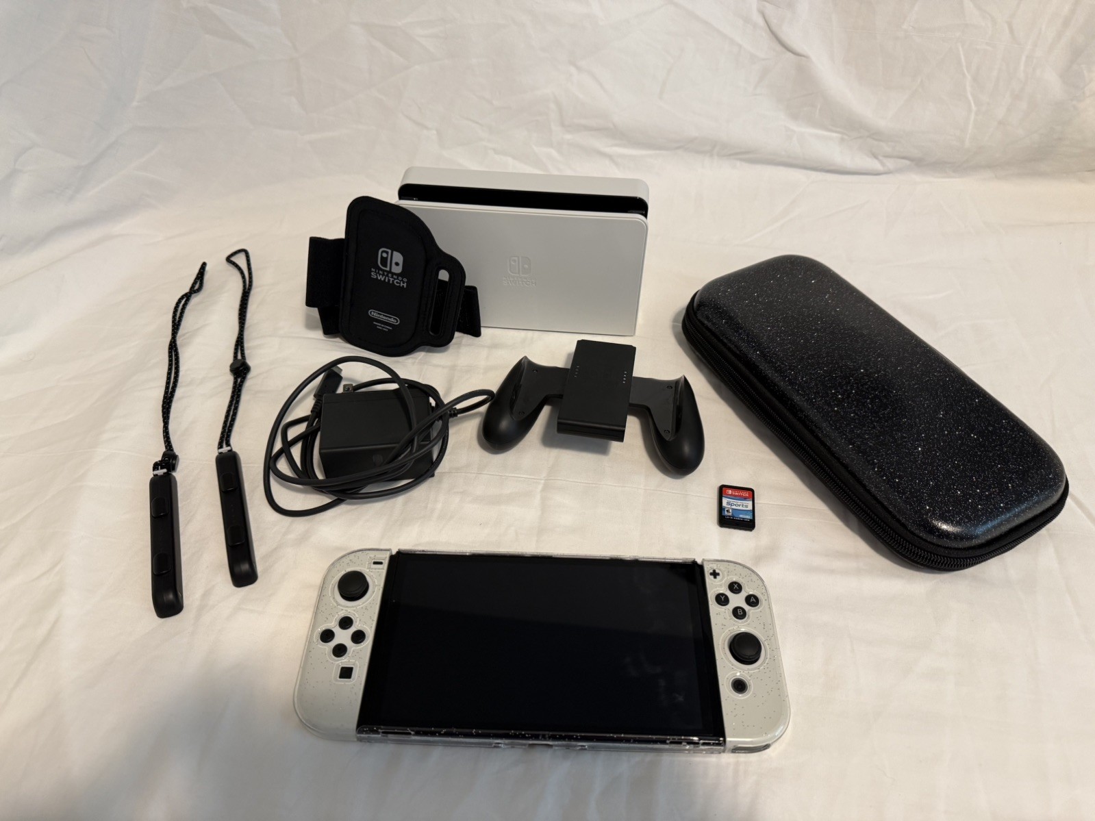 Nintendo Switch & Accessories – OLED Model – 64GB/White