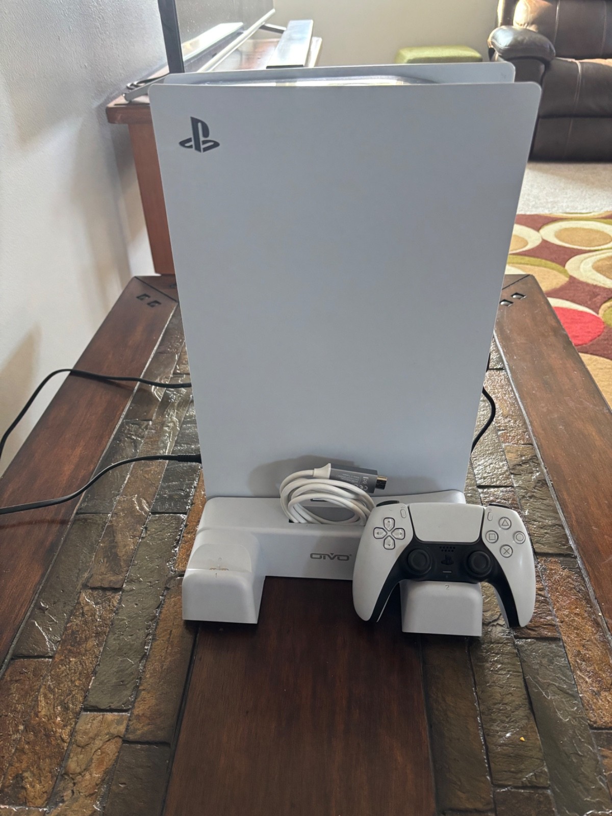 Sony PS5 825G White Disc Version + Built in Charging/Cooling System