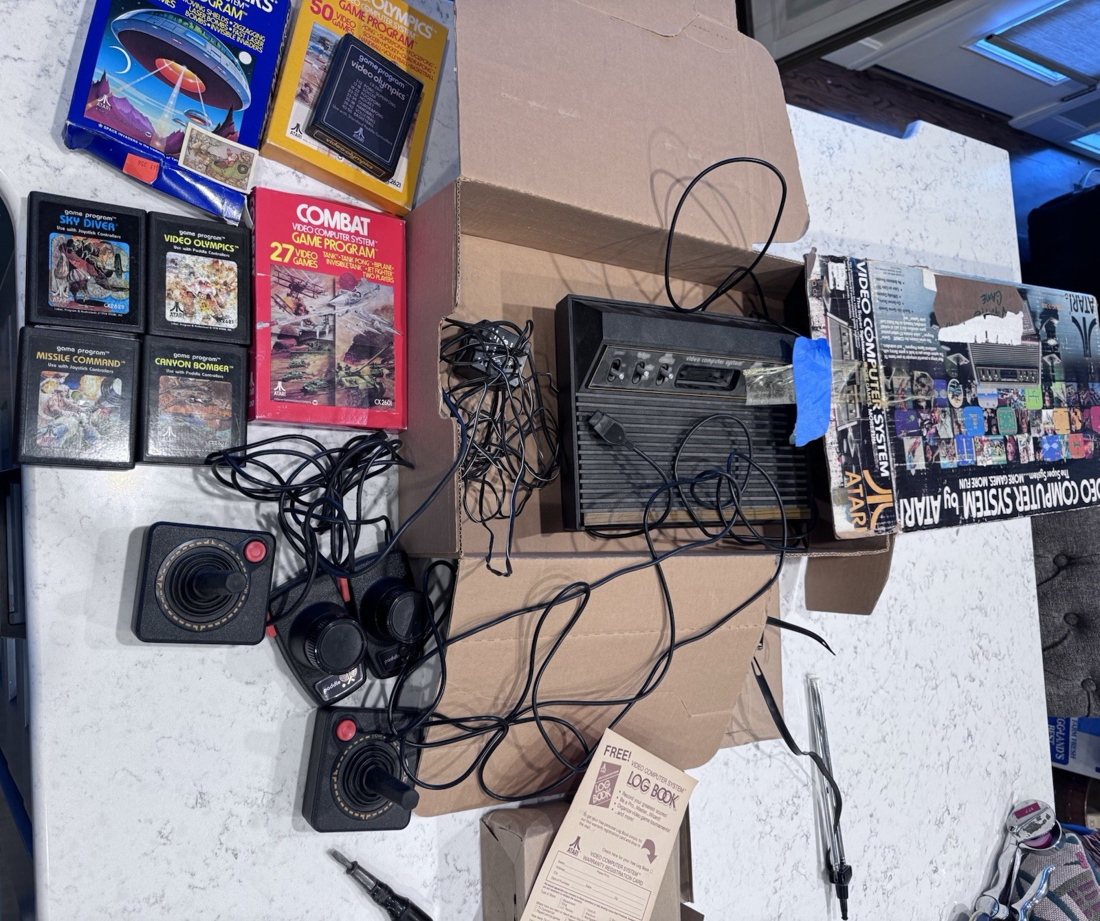 Vtg Atari CX-2600 Heavy Sixer Video Game System Console BUNDLE Sunnyvale USA BH