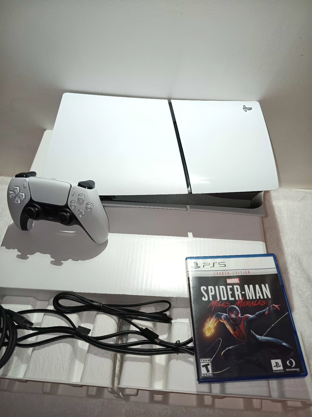 Sony PlayStation 5 Slim Digital 1TB White current adult owner no dust lik e new