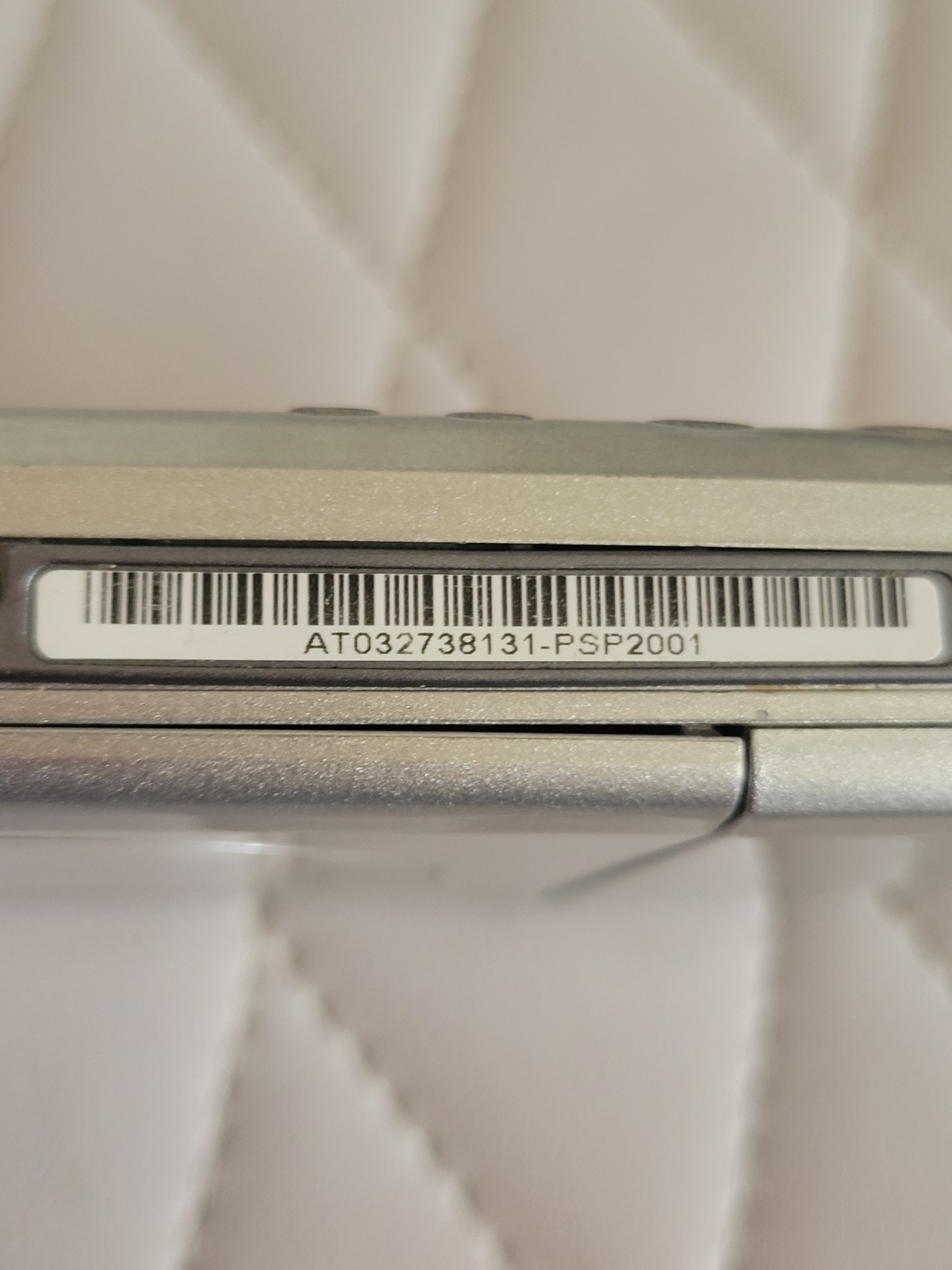 Sony PSP-2001 Silver Handheld System Console UMD NTSC