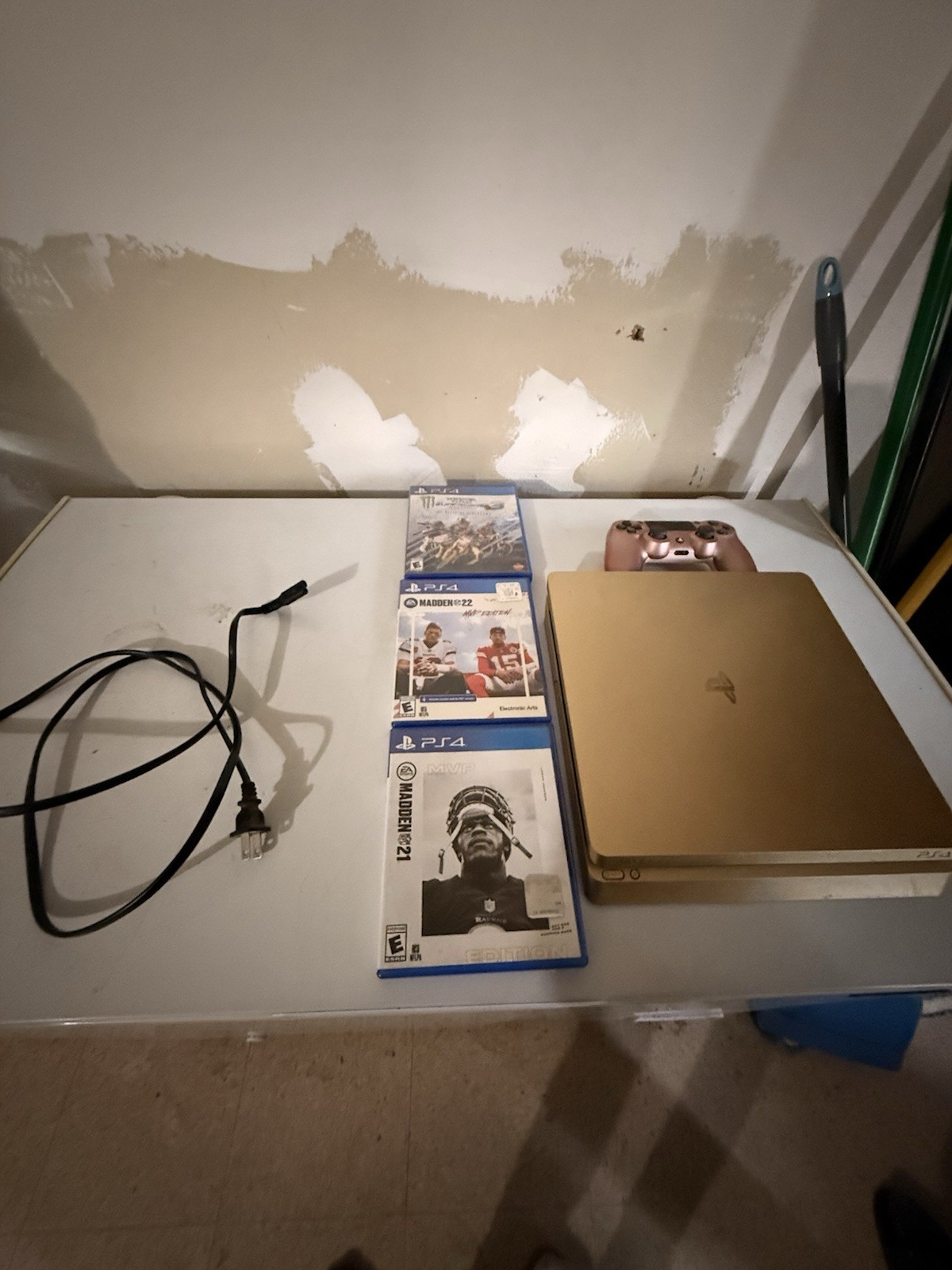 Sony PlayStation 4 Slim CUH-2015B 1TB HDD Gold Edition Video Game Console