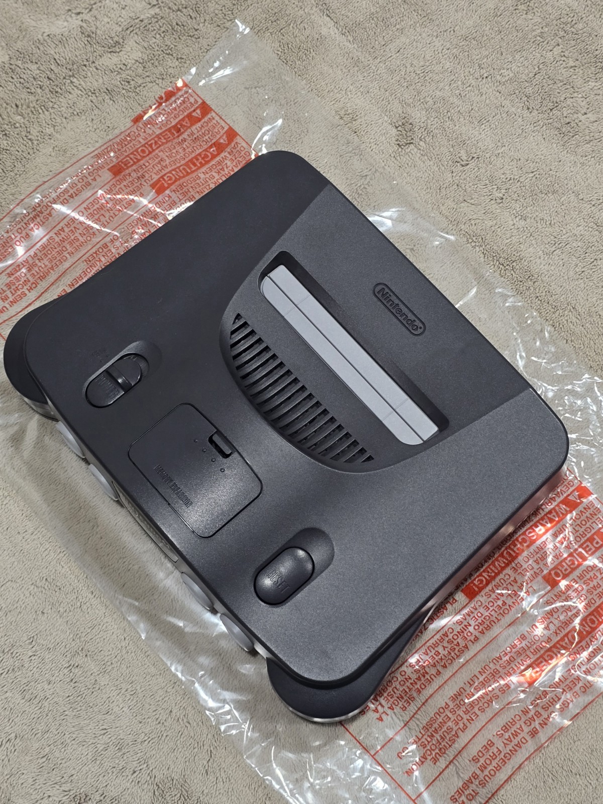 Nintendo 64 N64 Console Complete in Box CIB OEM Controller, Power, AV, Protector